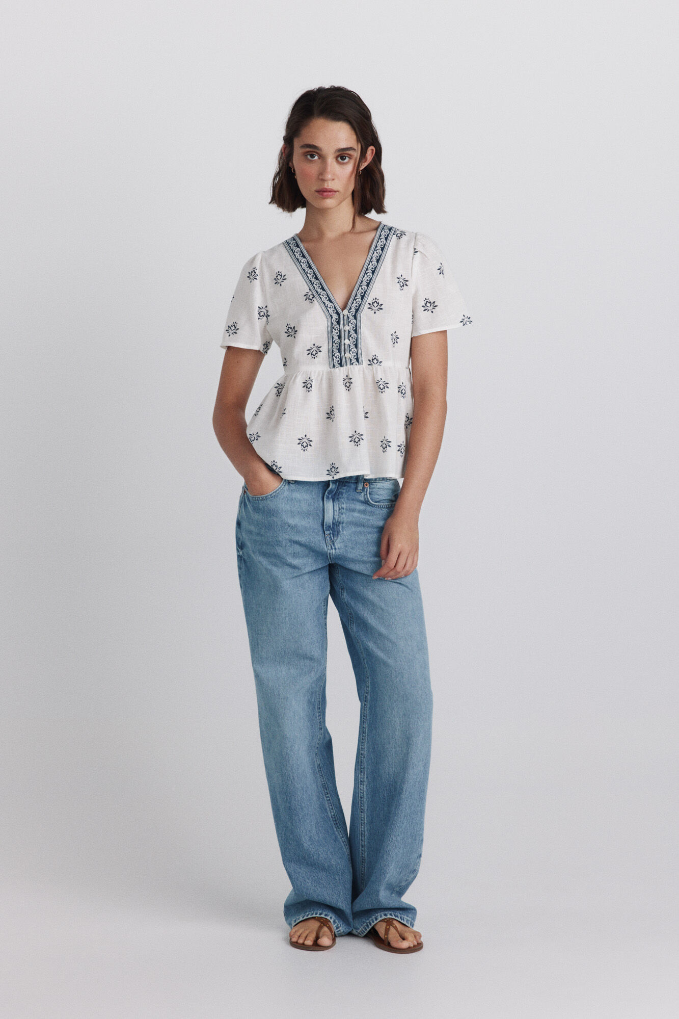 Springfield Camisa peplum con detalles en el escote blanco