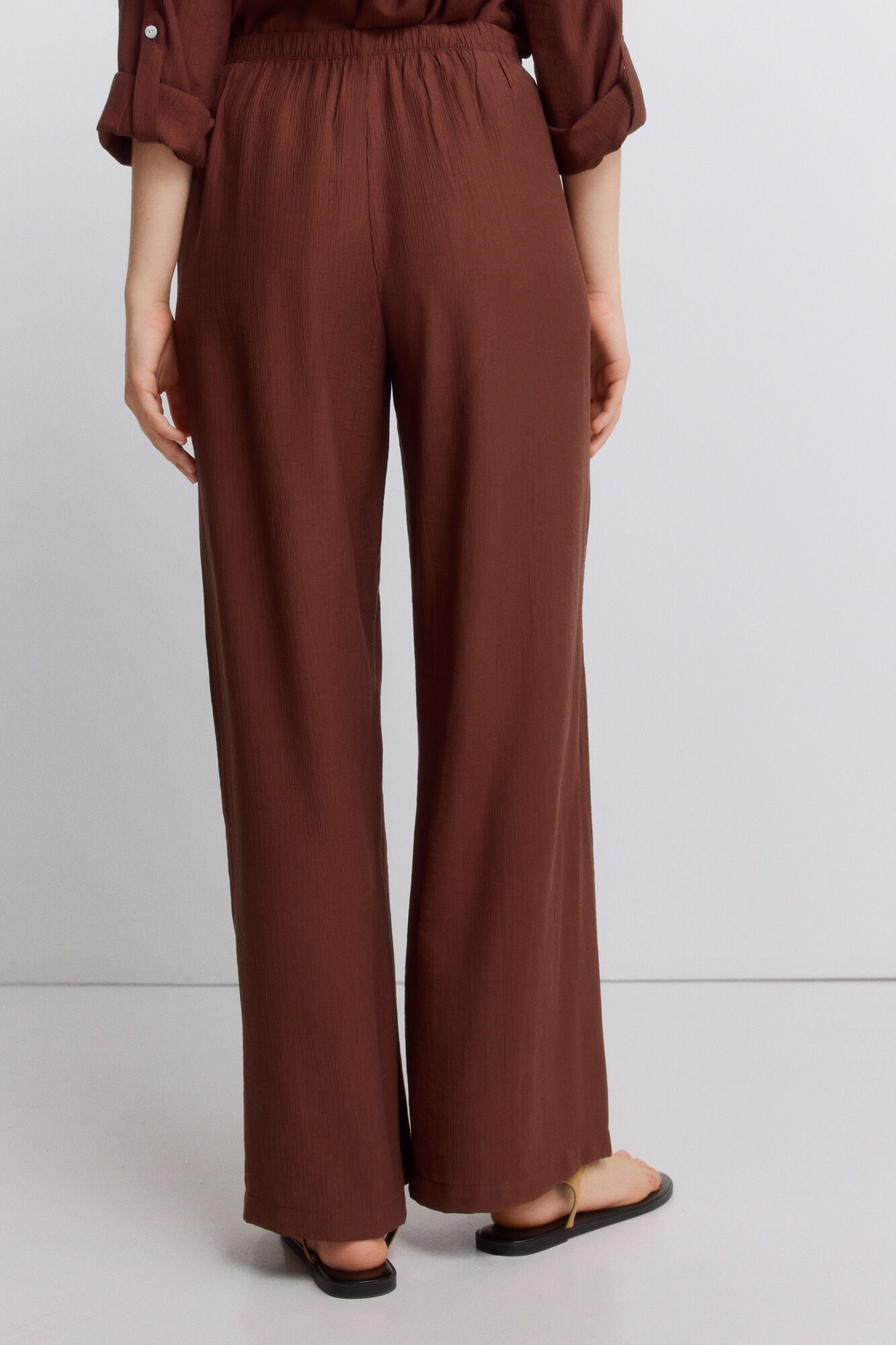 Springfield Pantal&oacute;n largo fluido ancho caf&eacute;