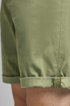 Springfield Bermuda estilo chino regular fit verde