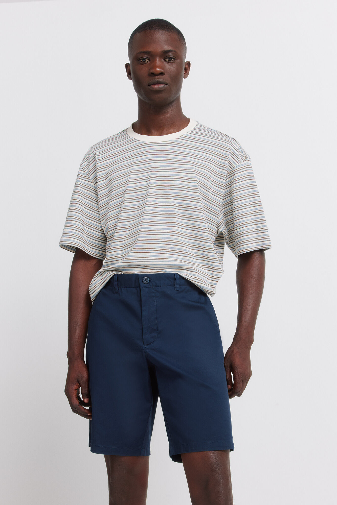 Springfield Bermudas lisas de corte c&oacute;modo azulado