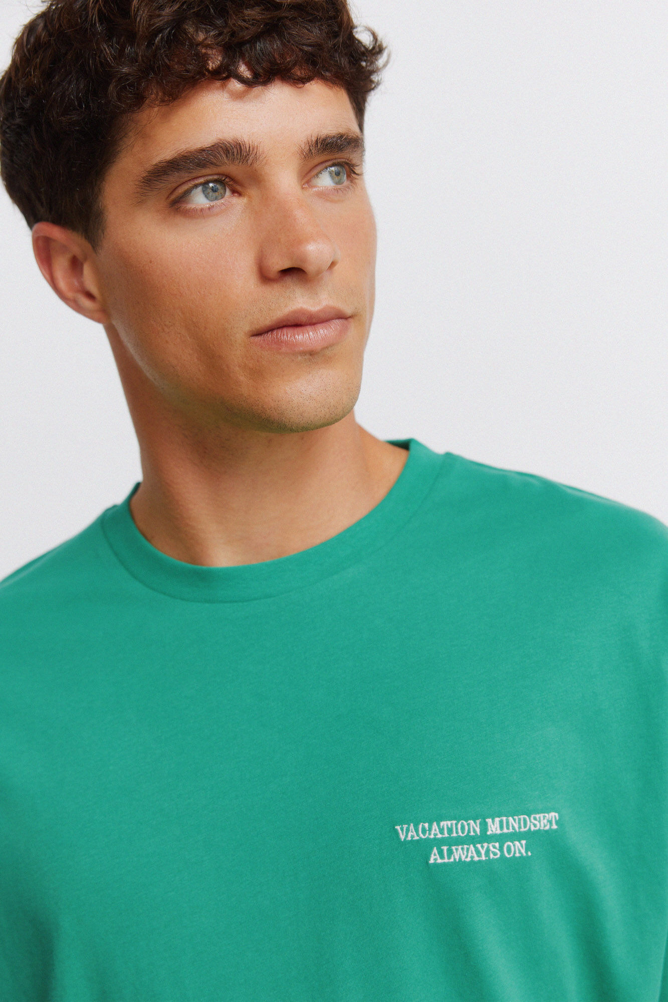 Springfield Playera mucho vibes estampado