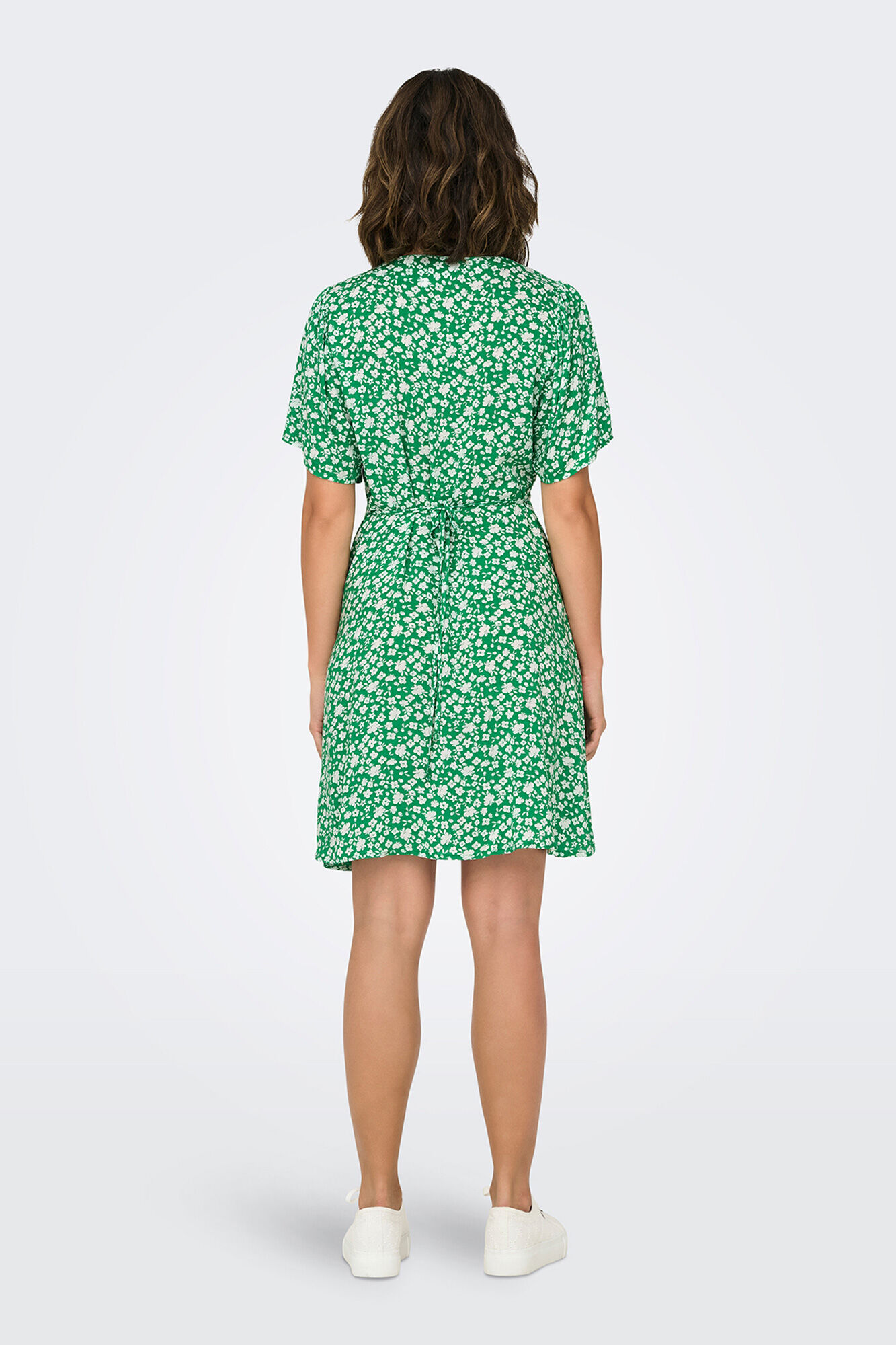 Only Vestido corto manga corta