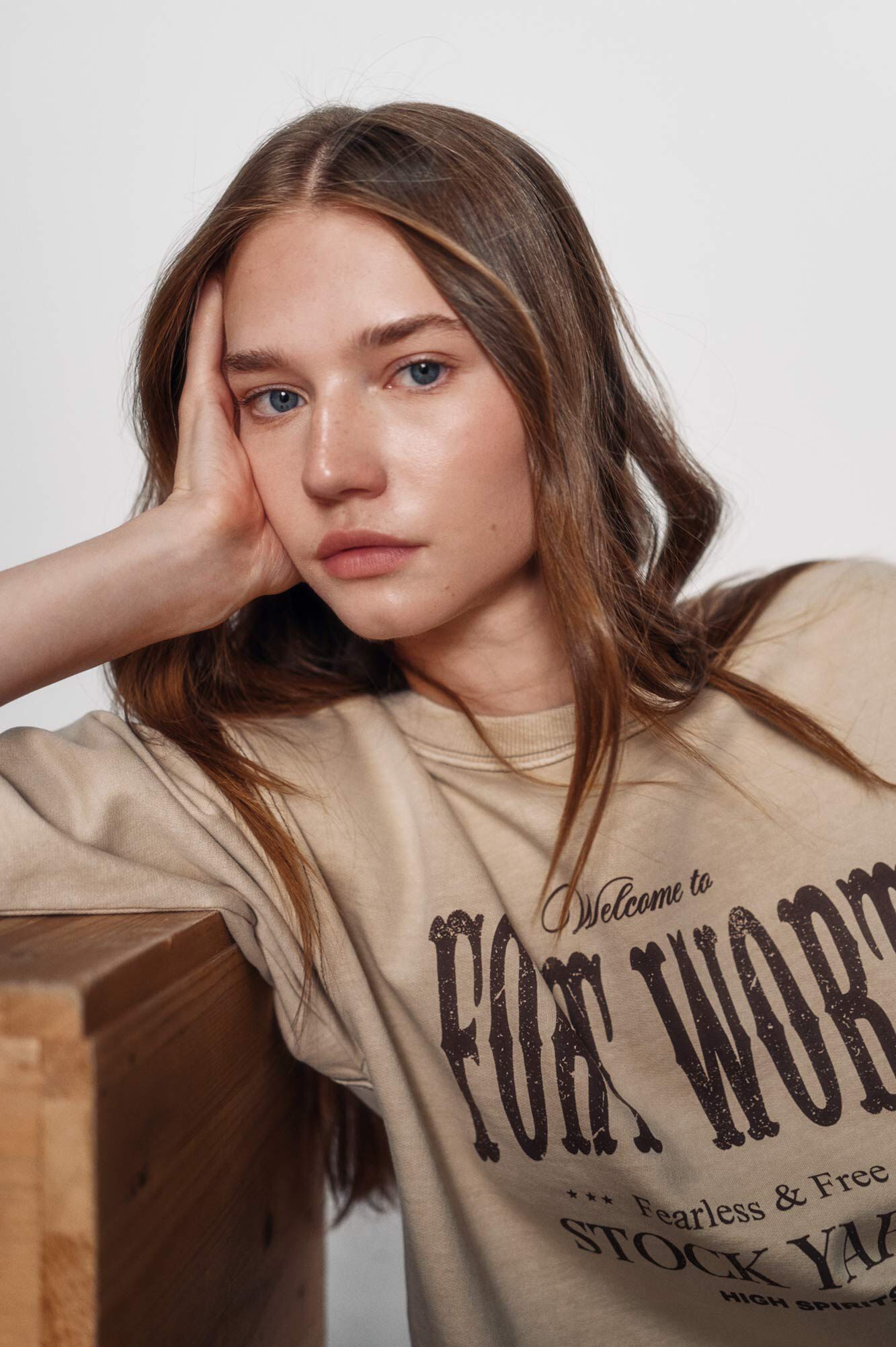 High Spirits Sudadera corta