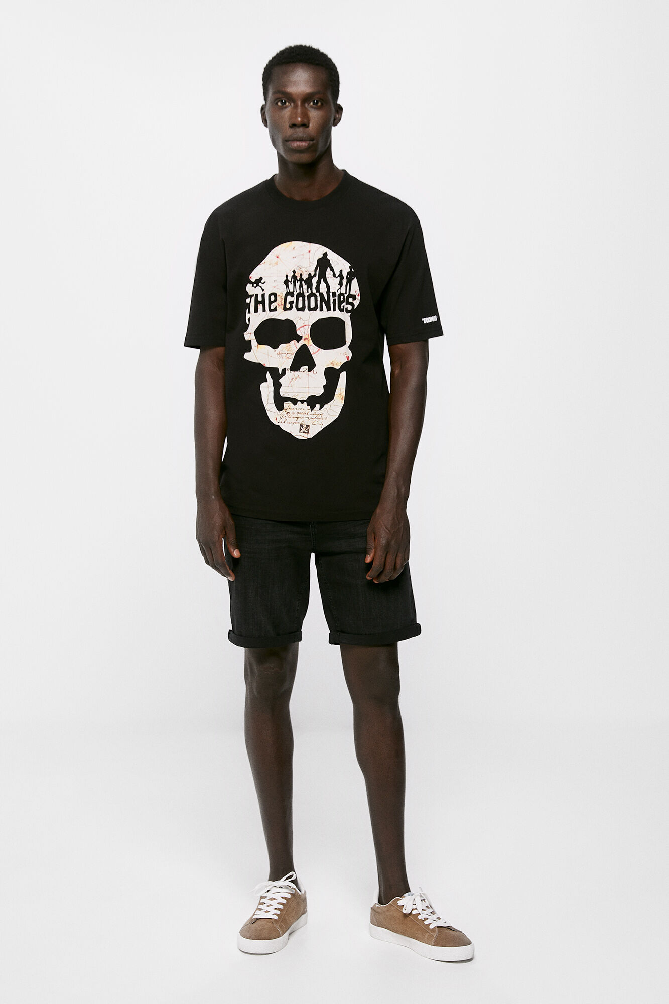Camiseta goonies hotsell zara