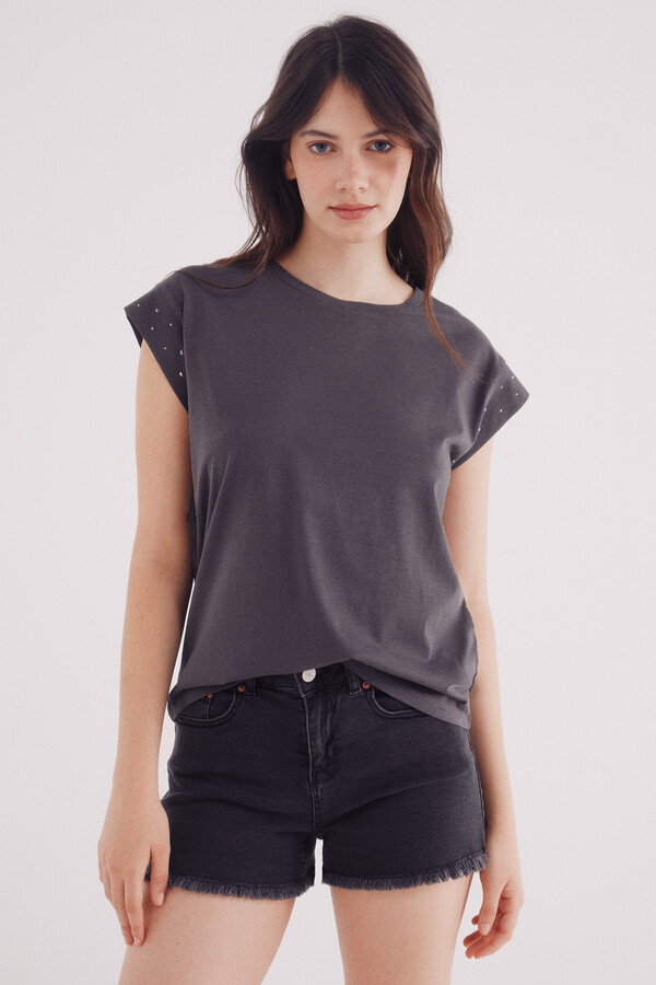 Springfield Playera mangas tachuelas cristal gris