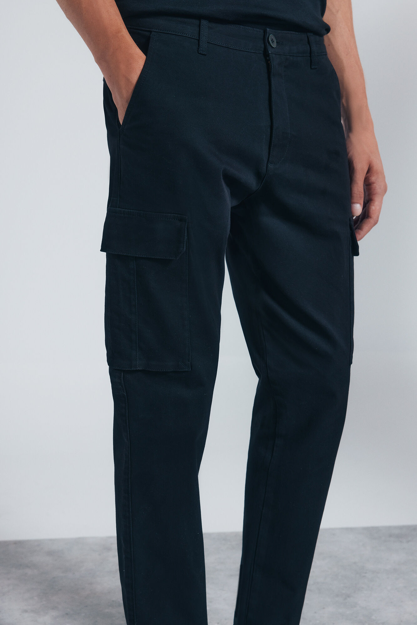 Springfield Pantal&oacute;n cargo slim fit negro