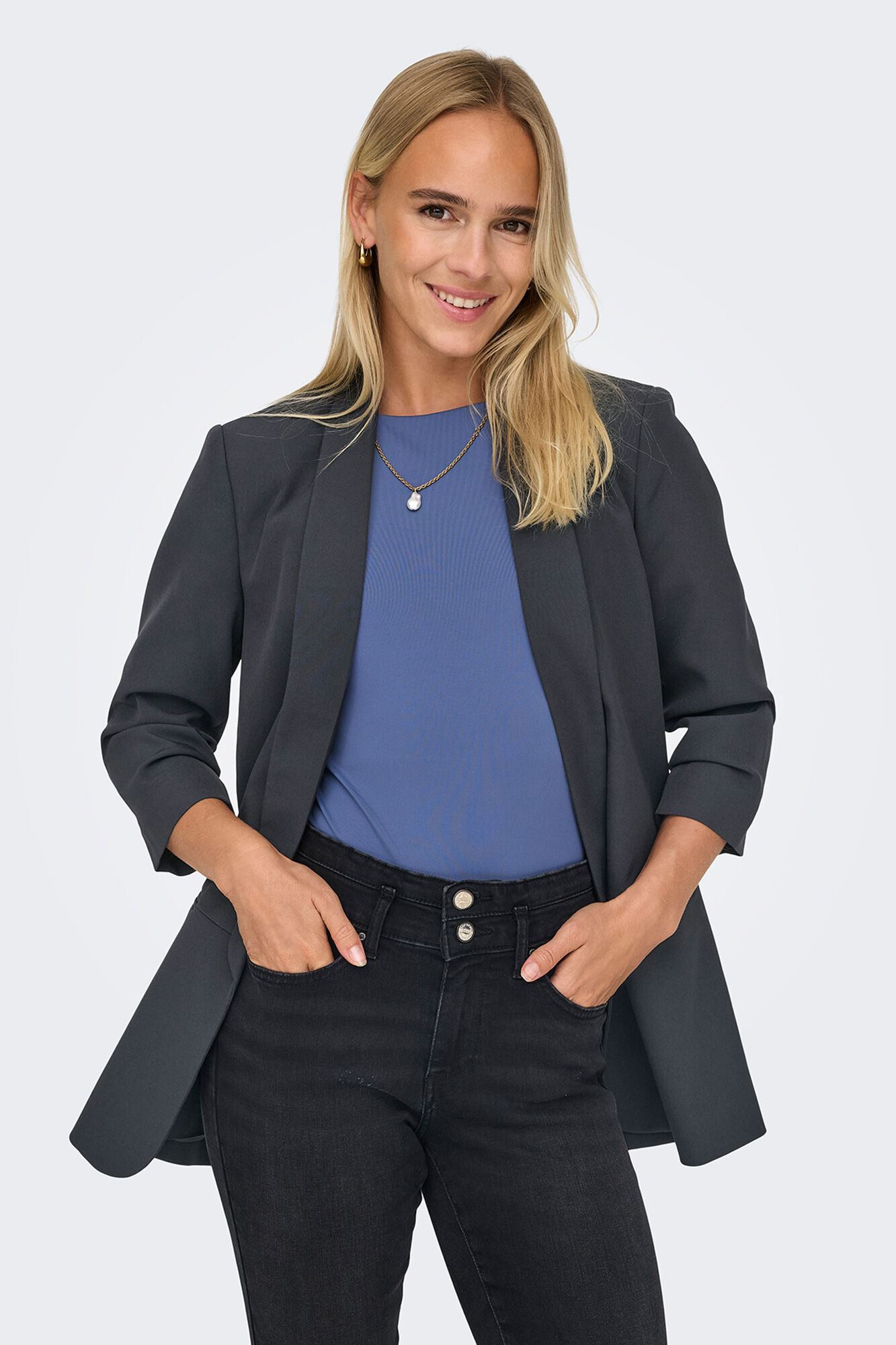 Only Blazer abierta manga remangada gris