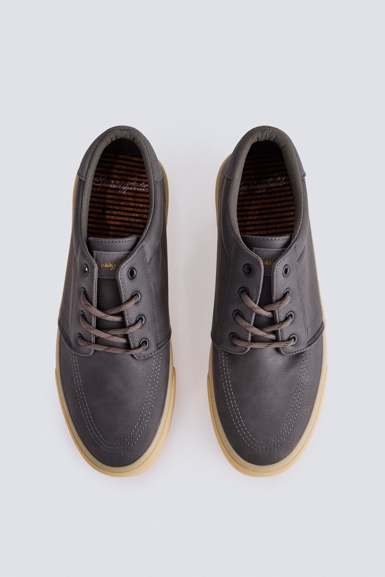 Springfield Tenis ic&oacute;nico efecto piel gris