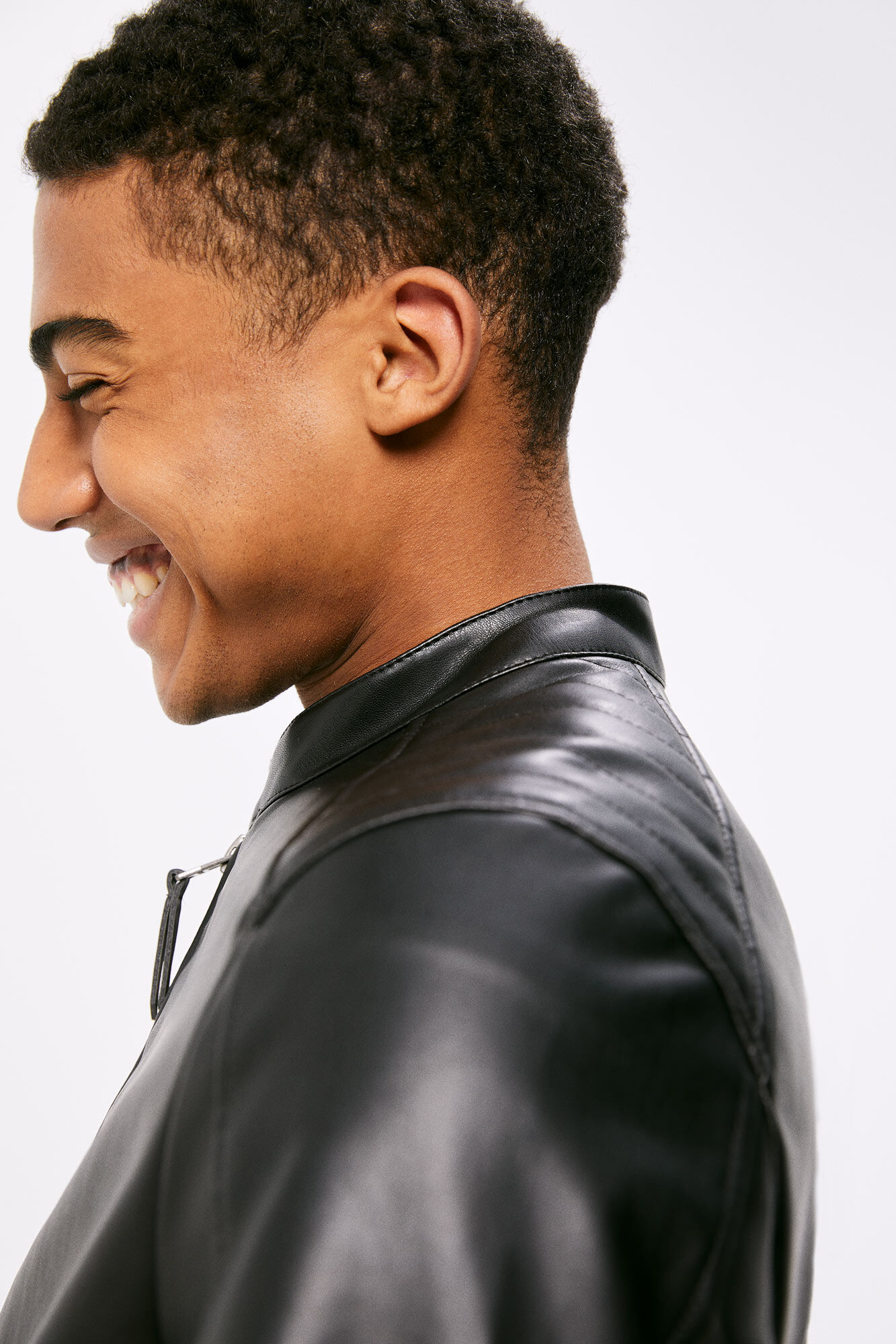 Springfield Cazadora motera efecto piel capucha negro