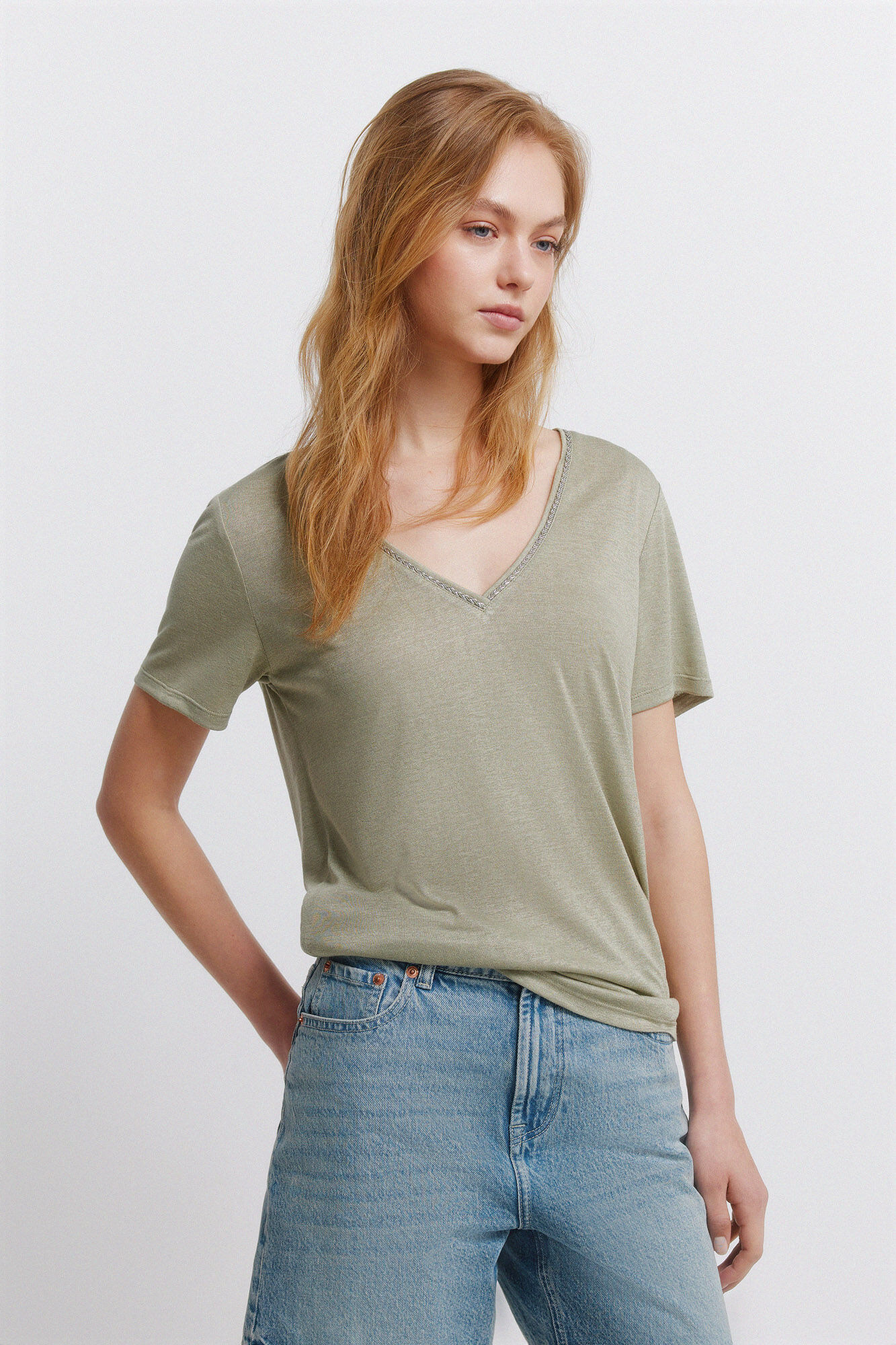 Springfield Playera de manga corta cuello en pico