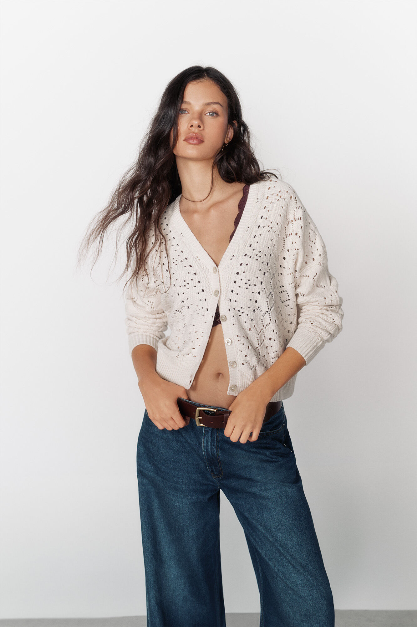 High Spirits Su&eacute;ter Jinglee blanco