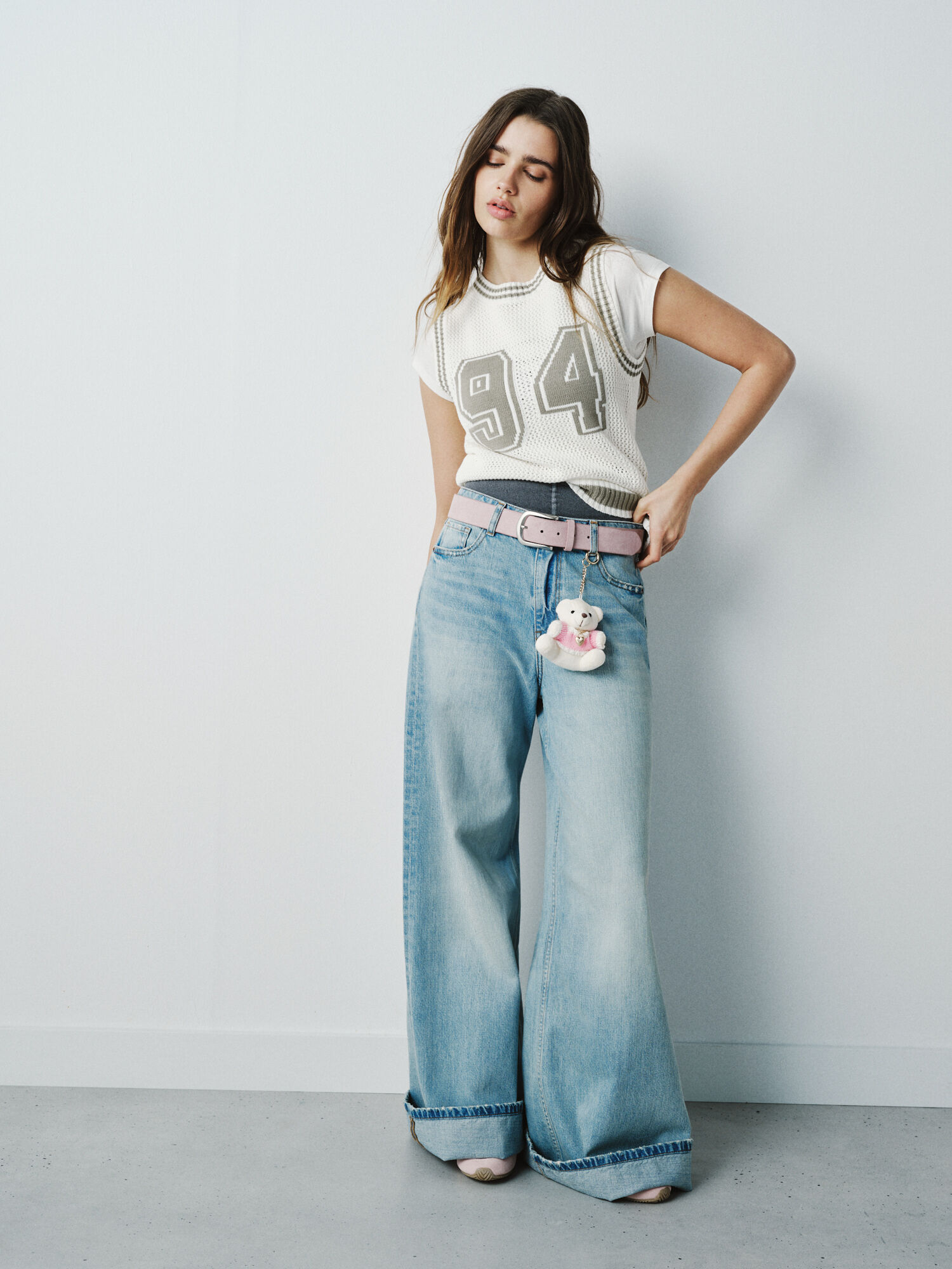 High Spirits Su&eacute;ter Lily beige