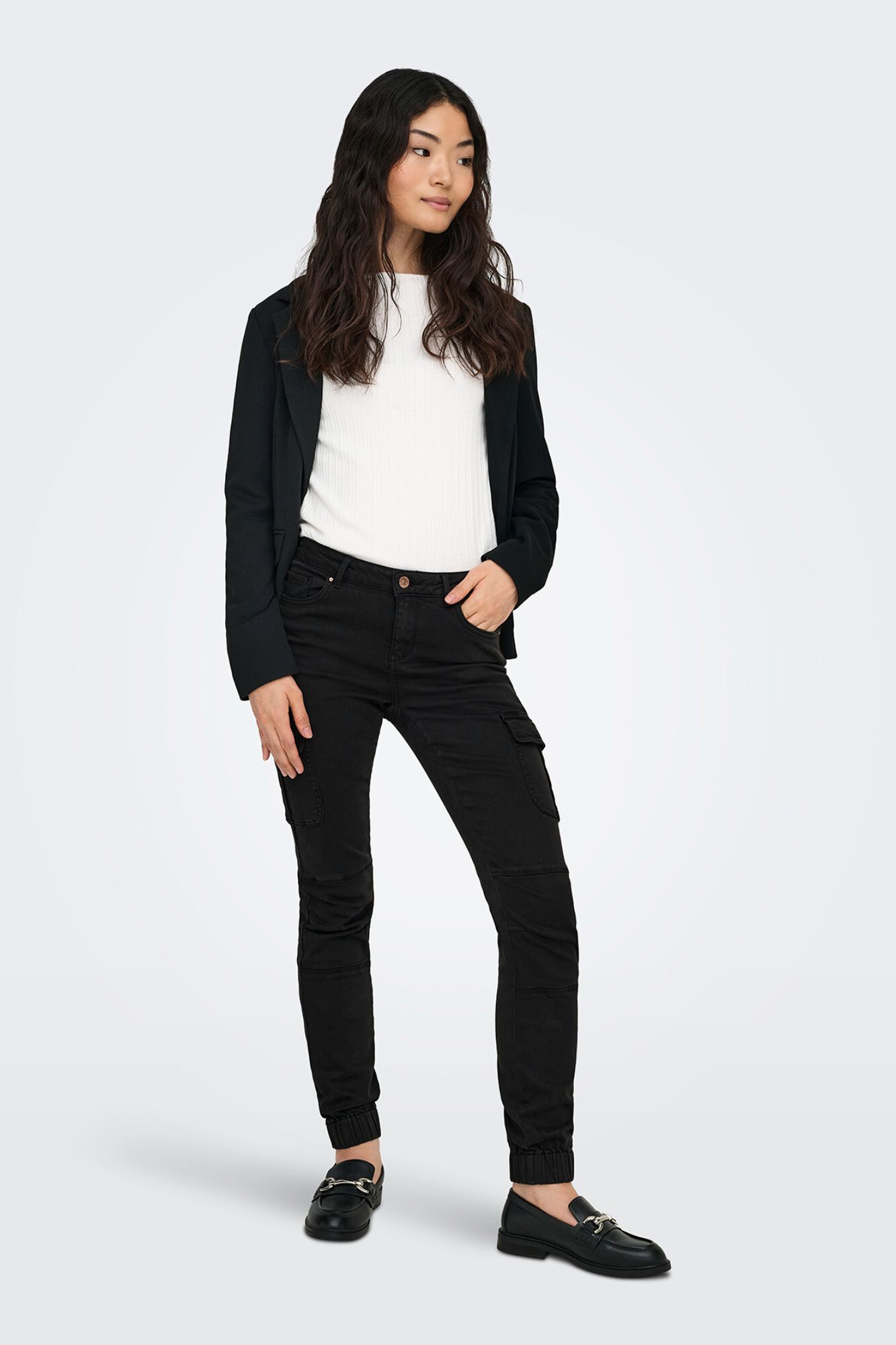Only Pantal&oacute;n cargo slim fit negro