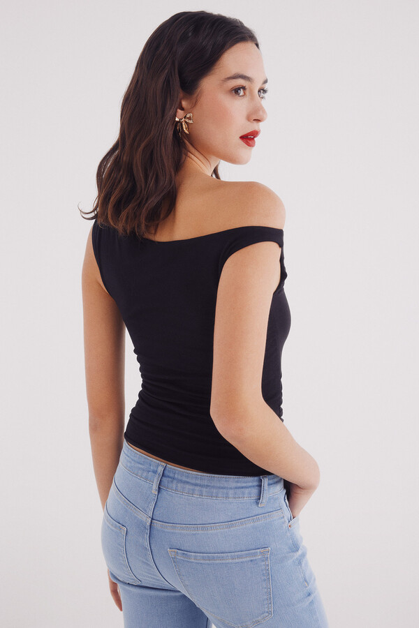 Springfield Top asimétrico liso negro