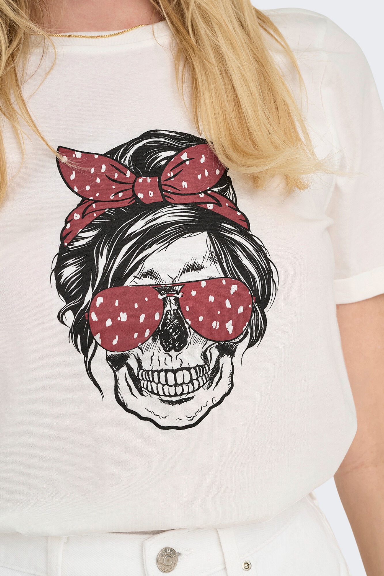Only Playera con dibujo frontal blanco