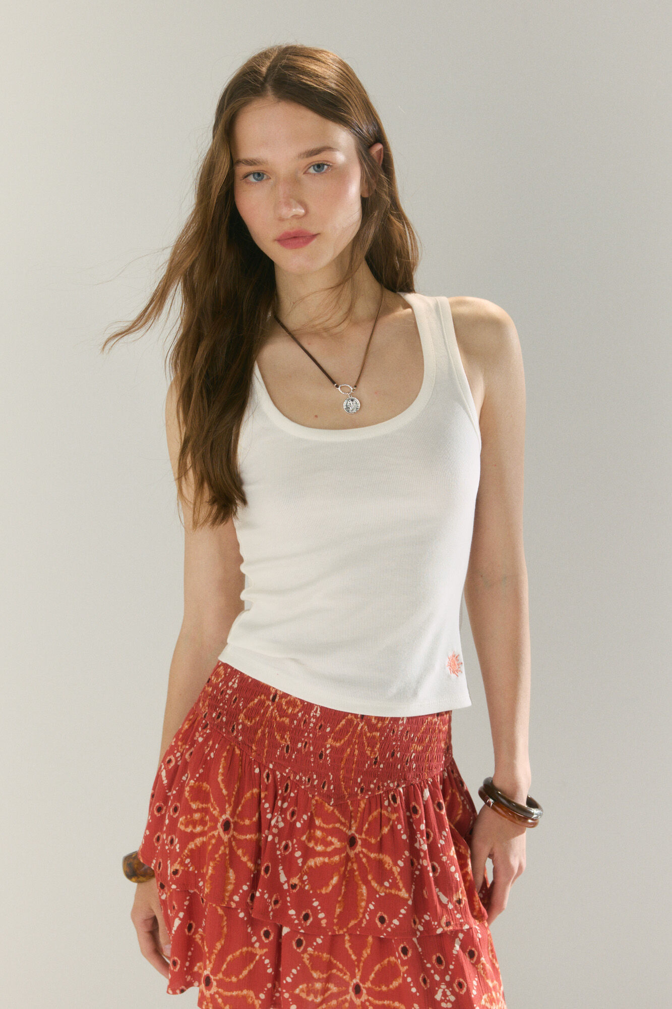 High Spirits Playera Essential