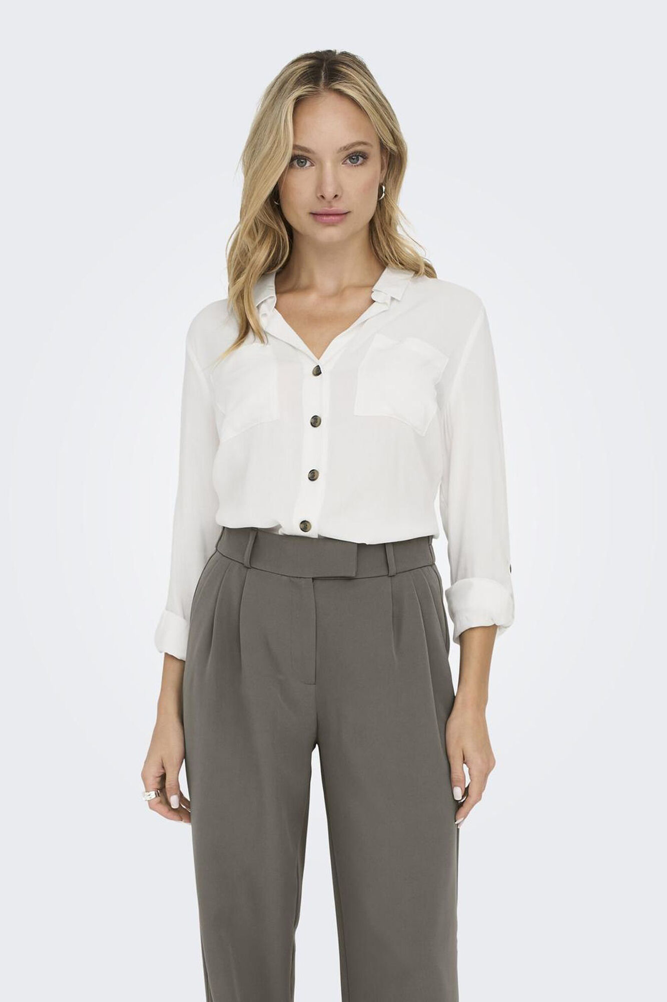 Only Camisa fluida con bolsillos frontales natural