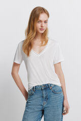 Springfield Playera de manga corta cuello en pico blanco