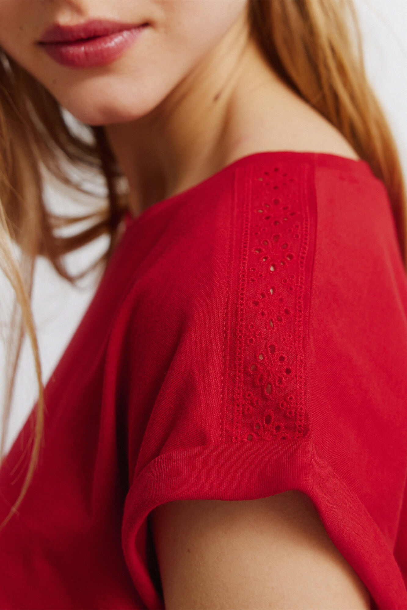 Springfield Playera de crochet de hombro rojo