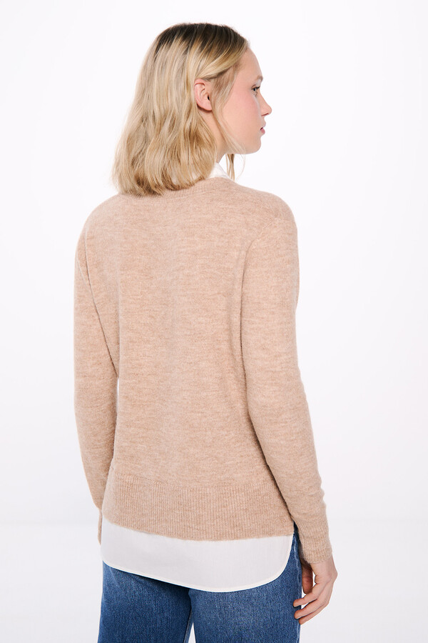 Springfield Suéter combinado escote pico  beige