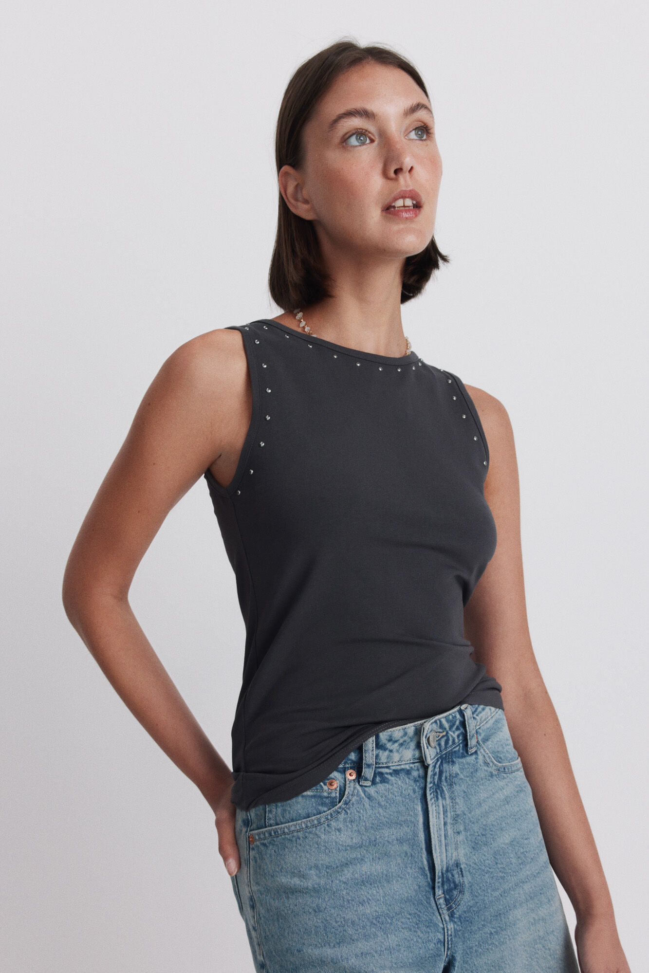Springfield Playera sin mangas con tachas gris