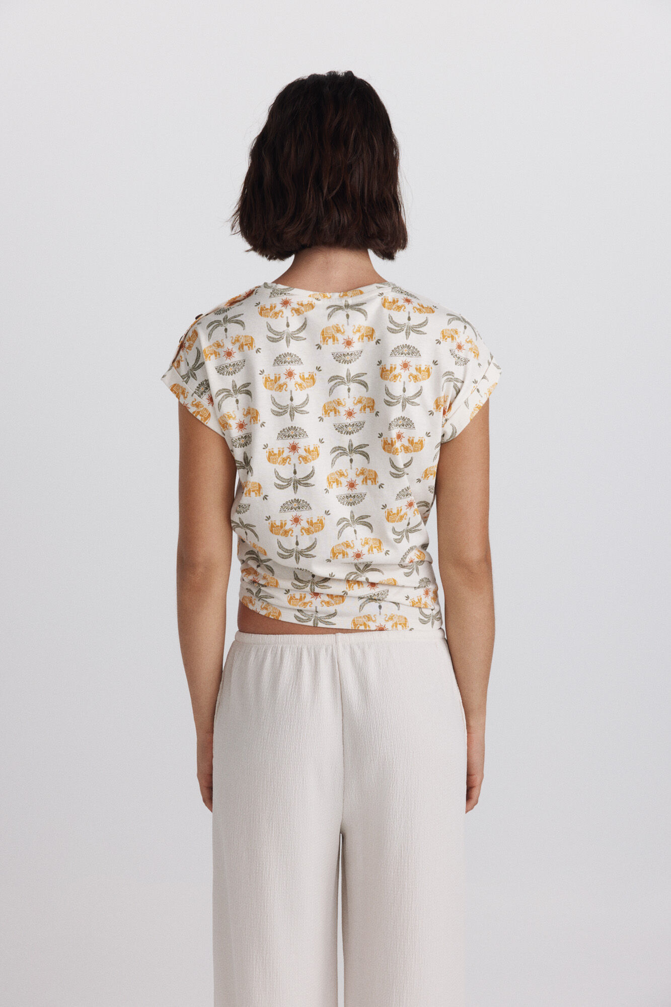 Springfield Playera estampada con botones beige