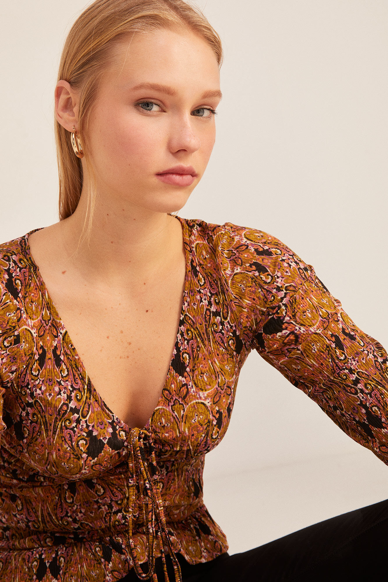 Springfield Playera Fruncida Estampada negro