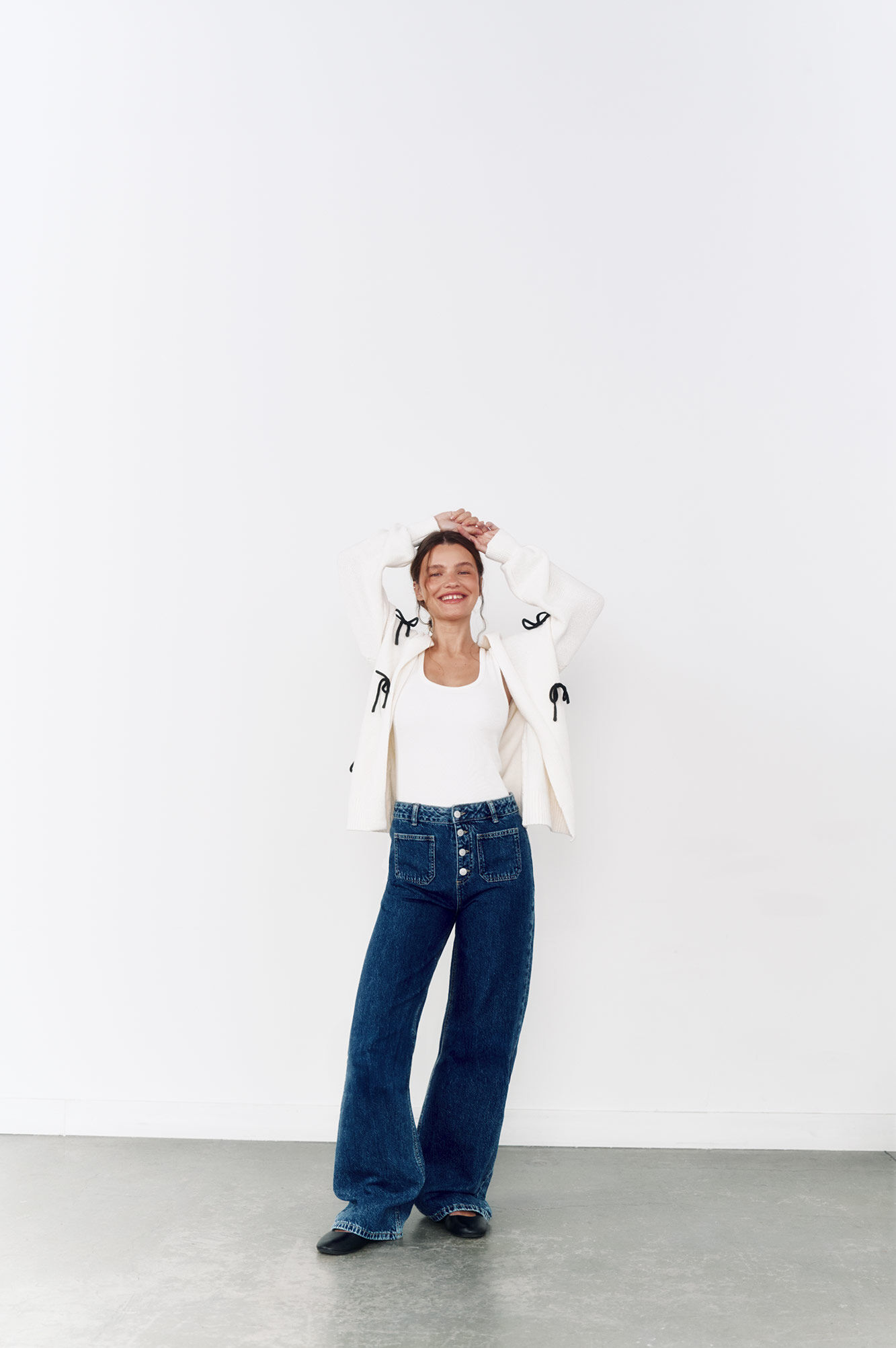 High Spirits C&aacute;rdigan "Iced petals"  marfil