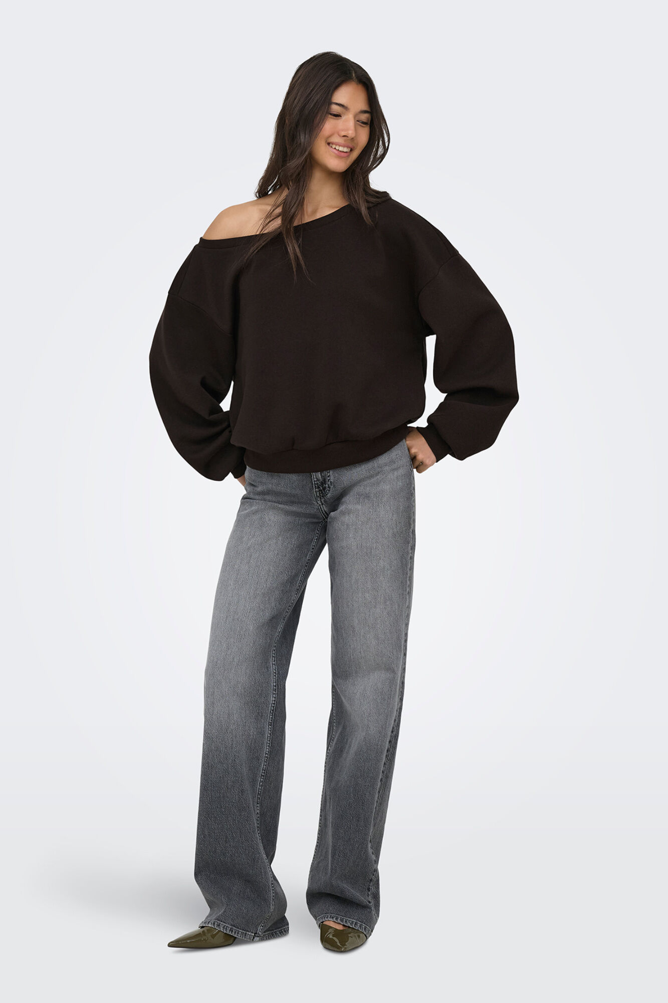 Only Sudadera de hombro descubierto