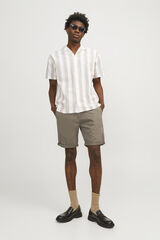 Springfield Bermuda estilo chino regular fit gris