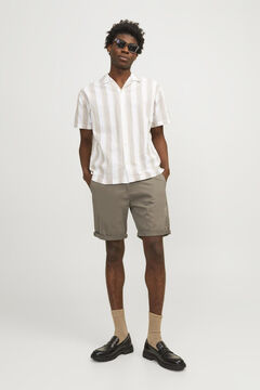 Springfield Bermuda estilo chino regular fit gris