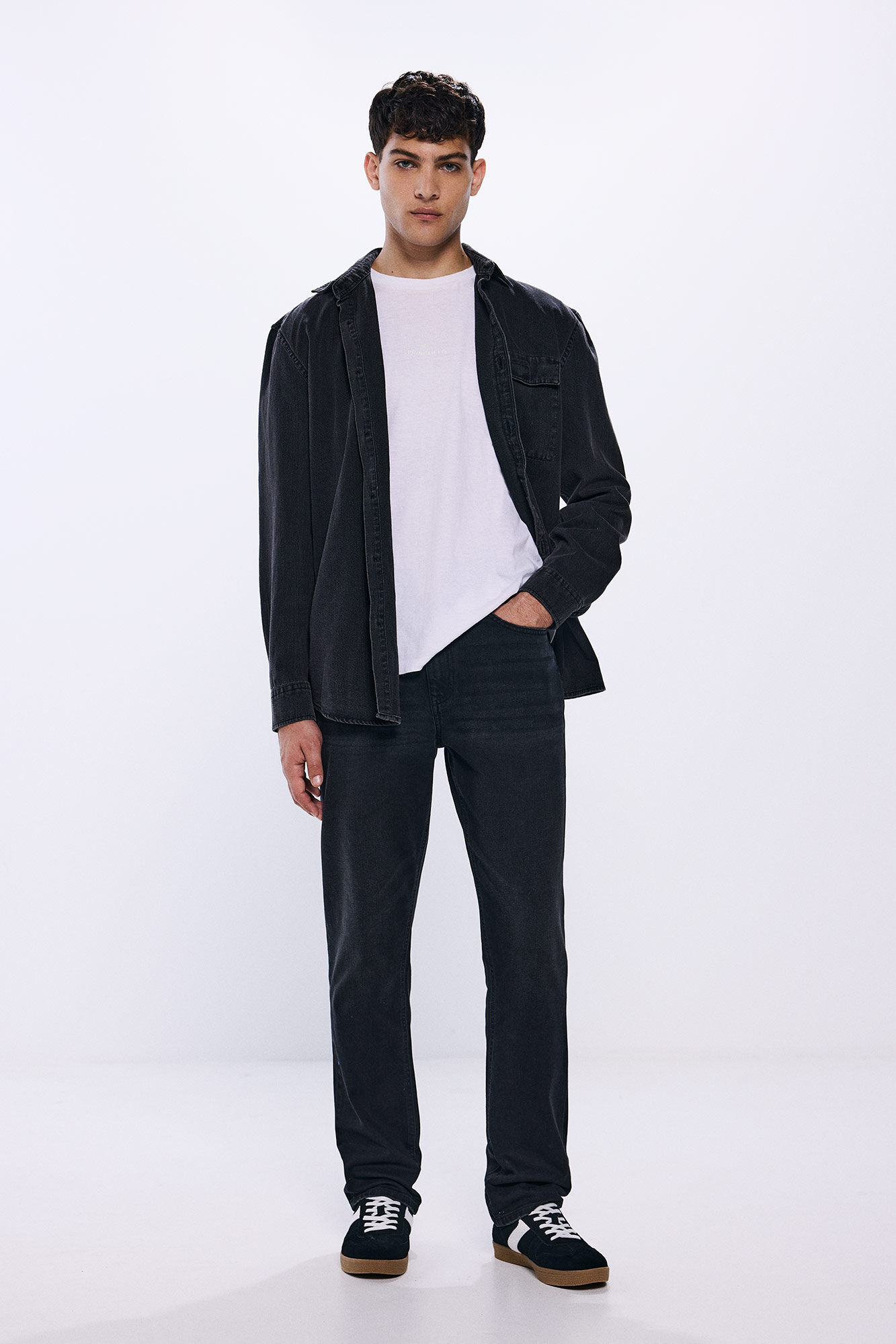 Springfield Vaquero regular fit negro