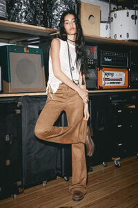 High Spirits Pantal&oacute;n Aura