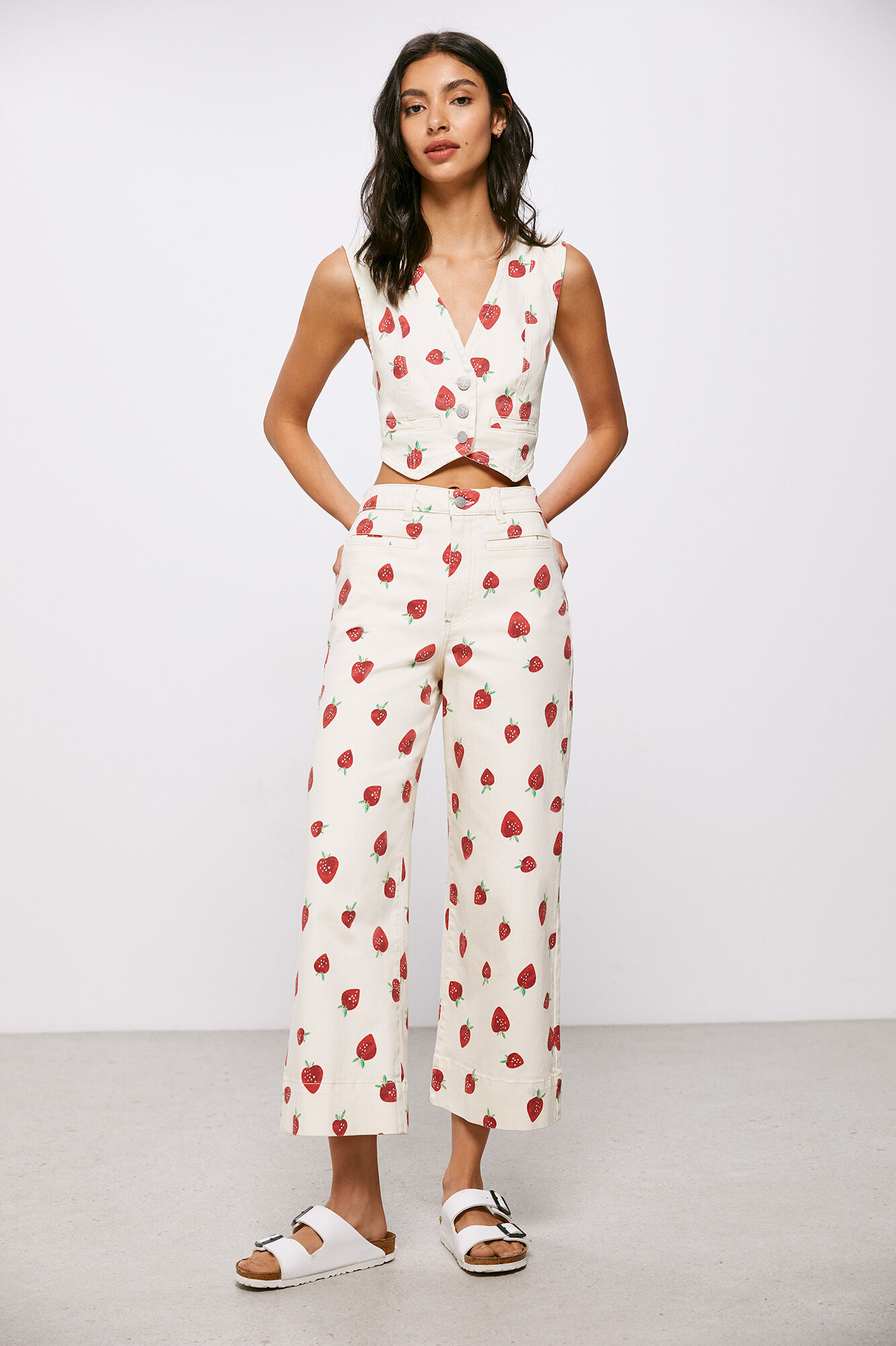 High Spirits Jeans Berry-Cake  beige