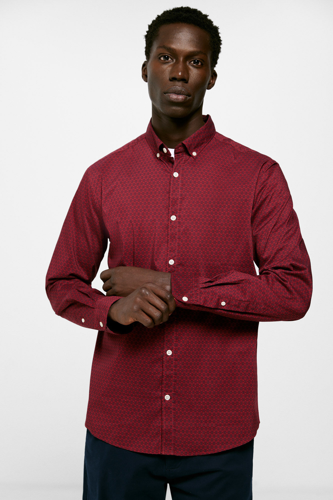 Camisa negra hotsell springfield