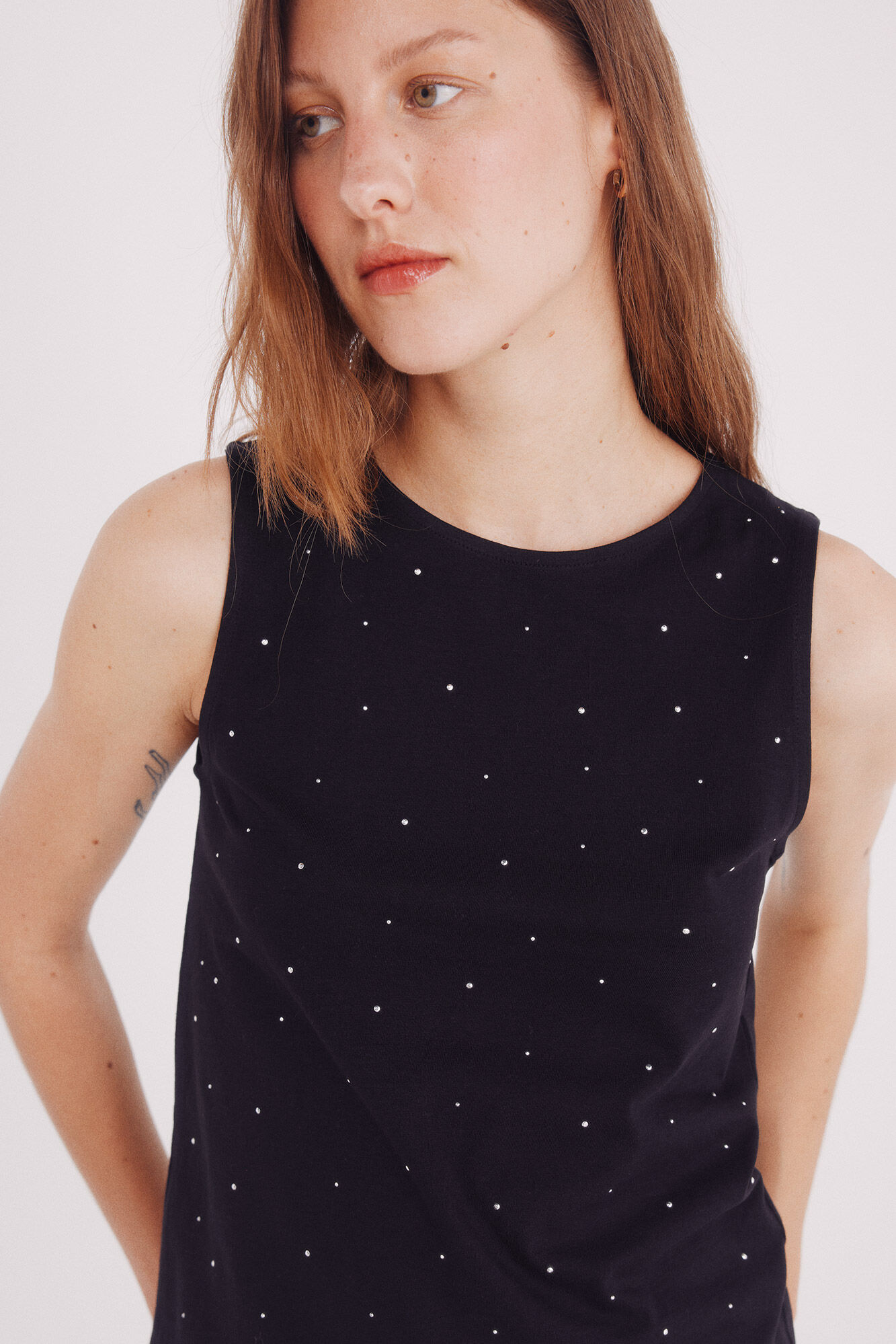 Springfield Playera tachuelas cristal negro