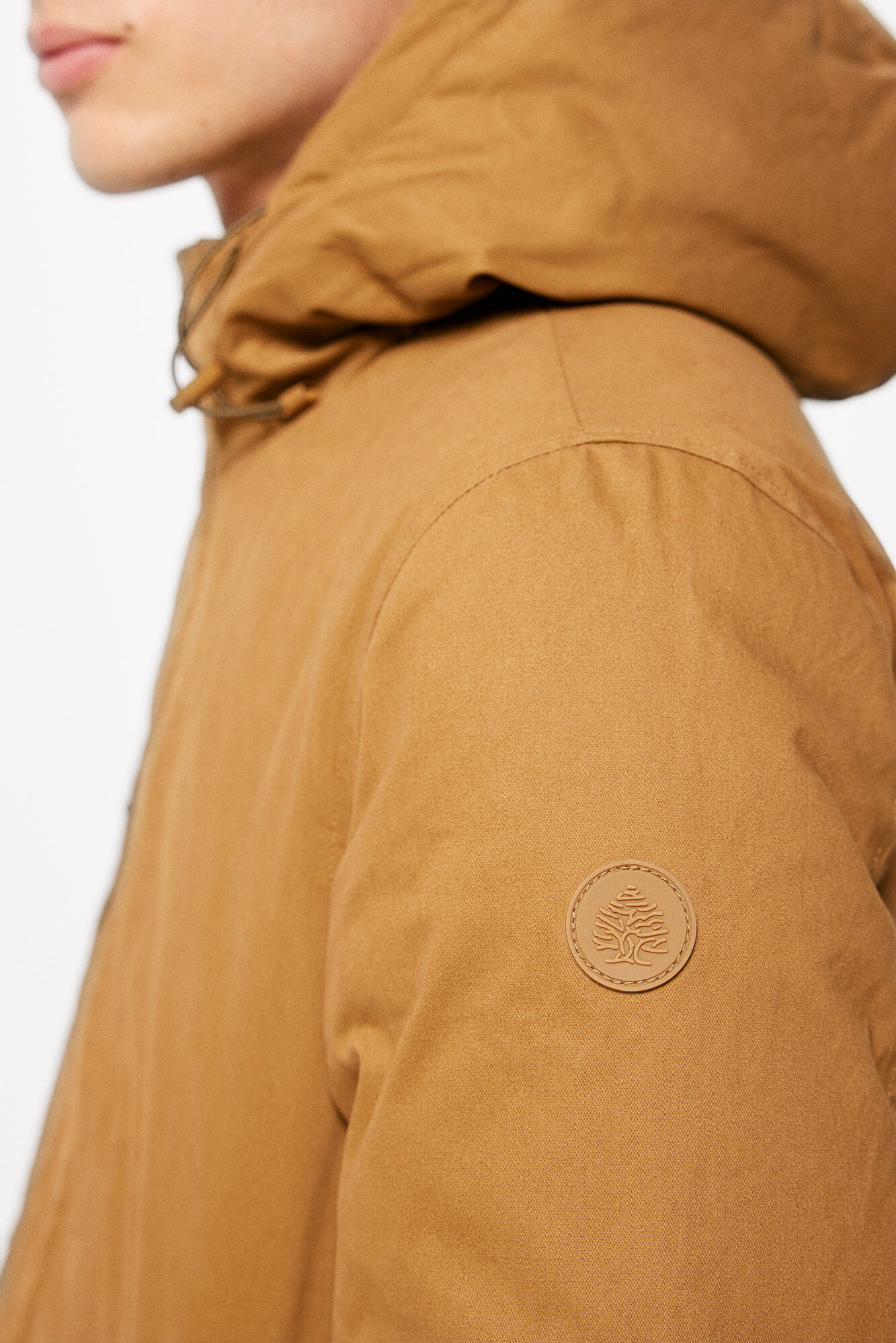 Springfield Parka corta acolchada capucha nude