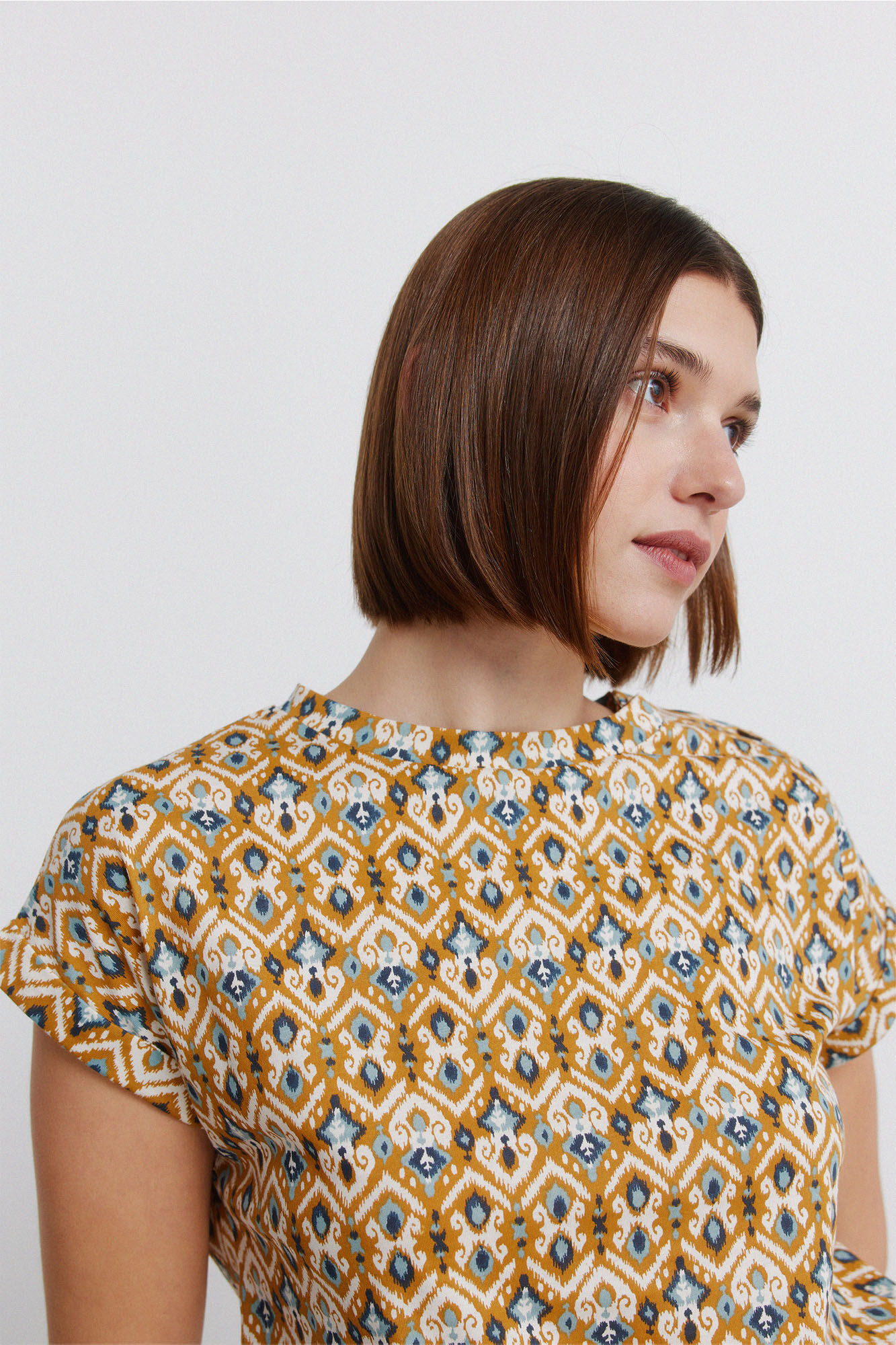 Springfield Playera estampada con botones amarillo