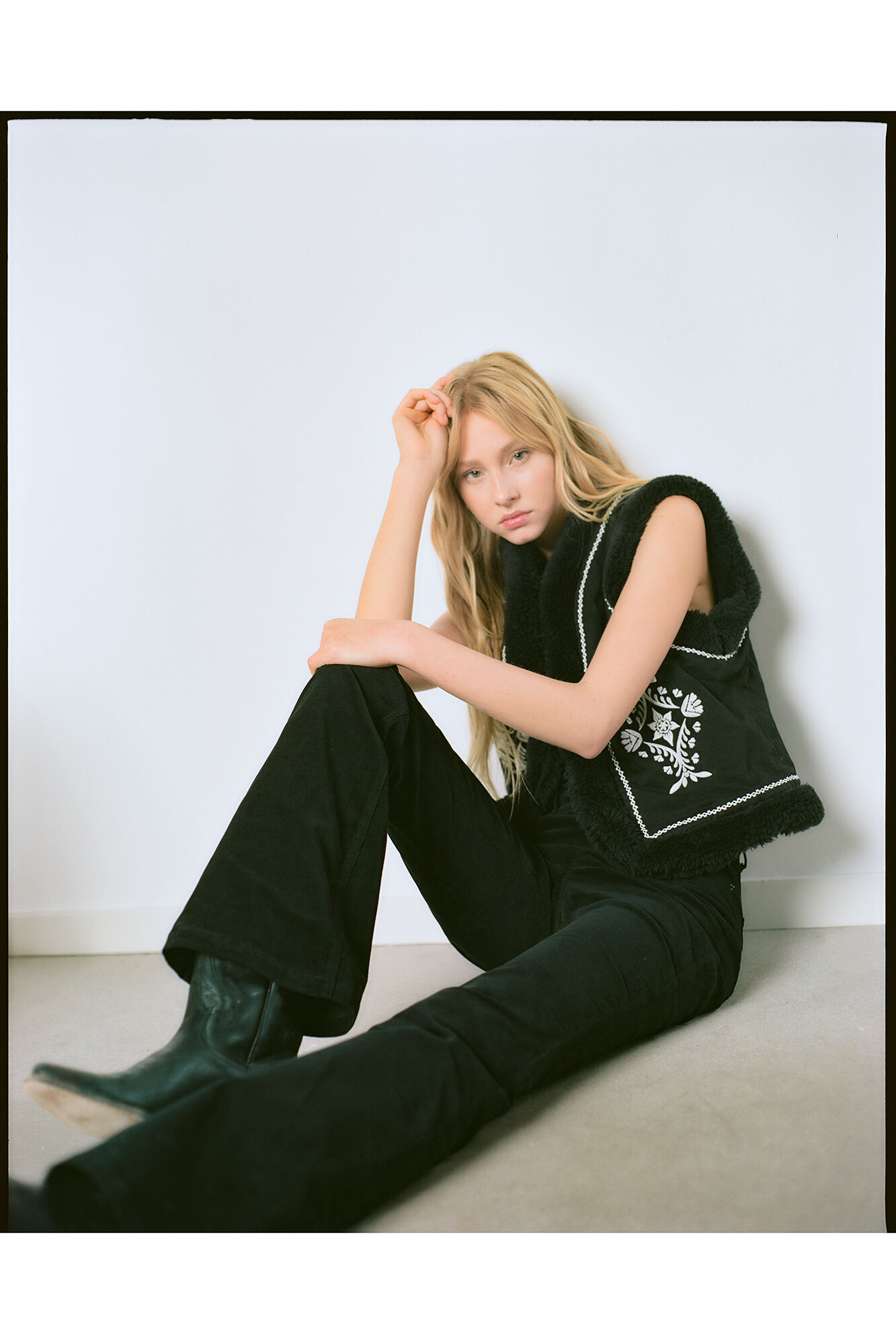 High Spirits Chaleco Grace negro