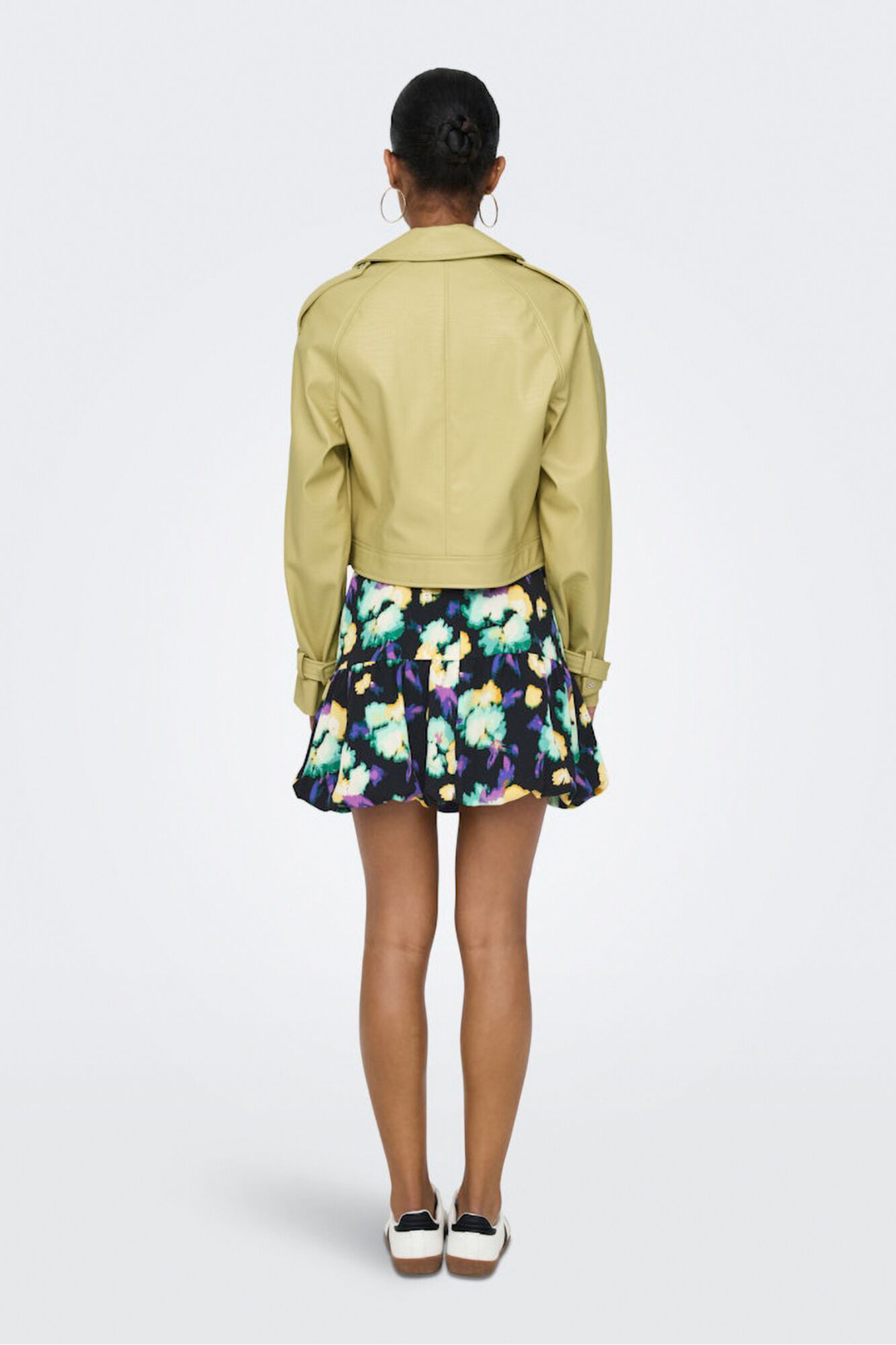 Only Chaqueta biker de polipiel beige