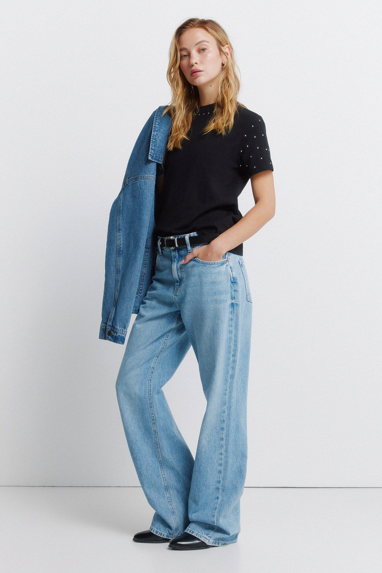 Springfield Playera manga corta con tachas