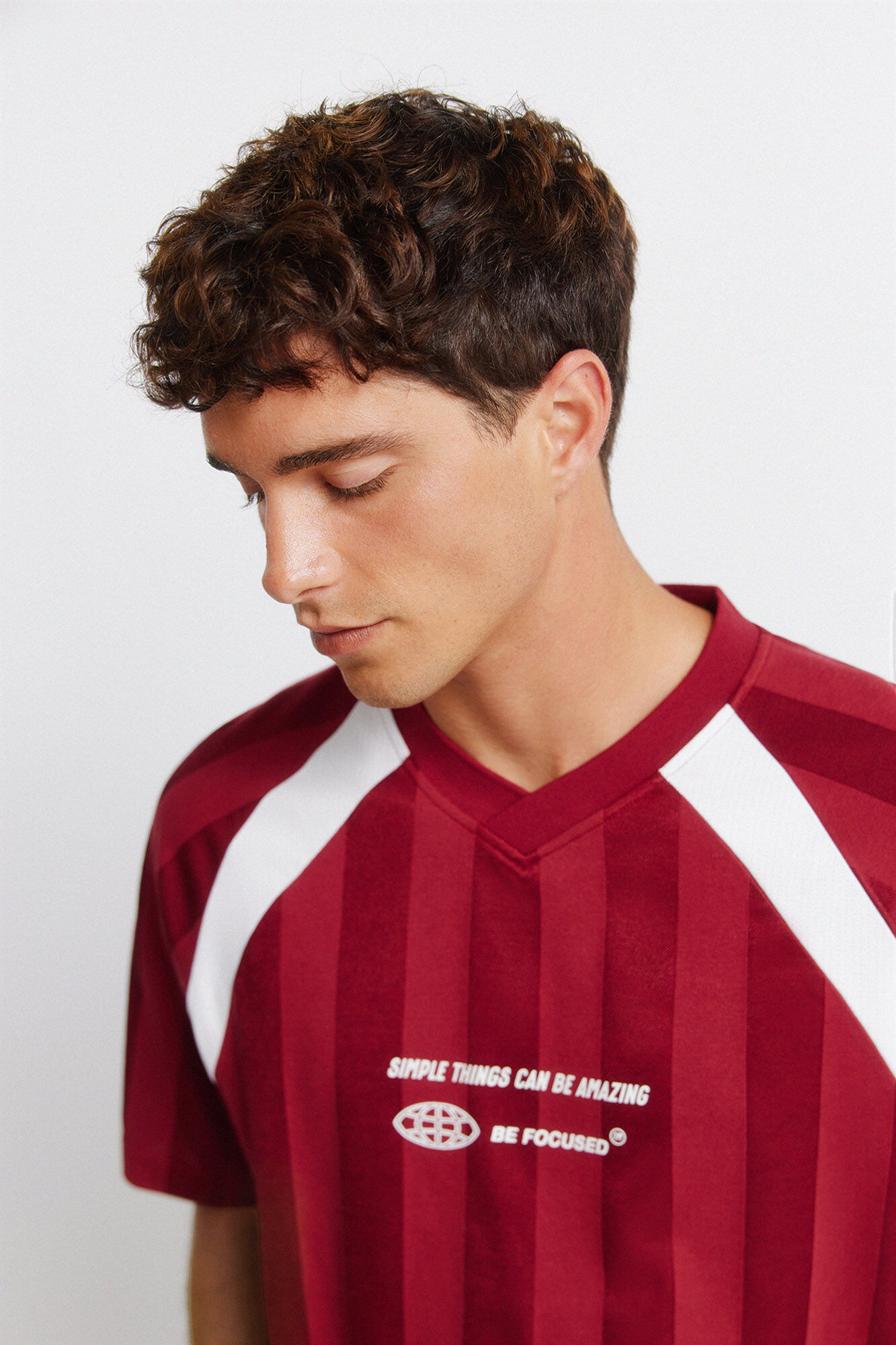 Springfield Playera de f&uacute;tbol de piezas rojo