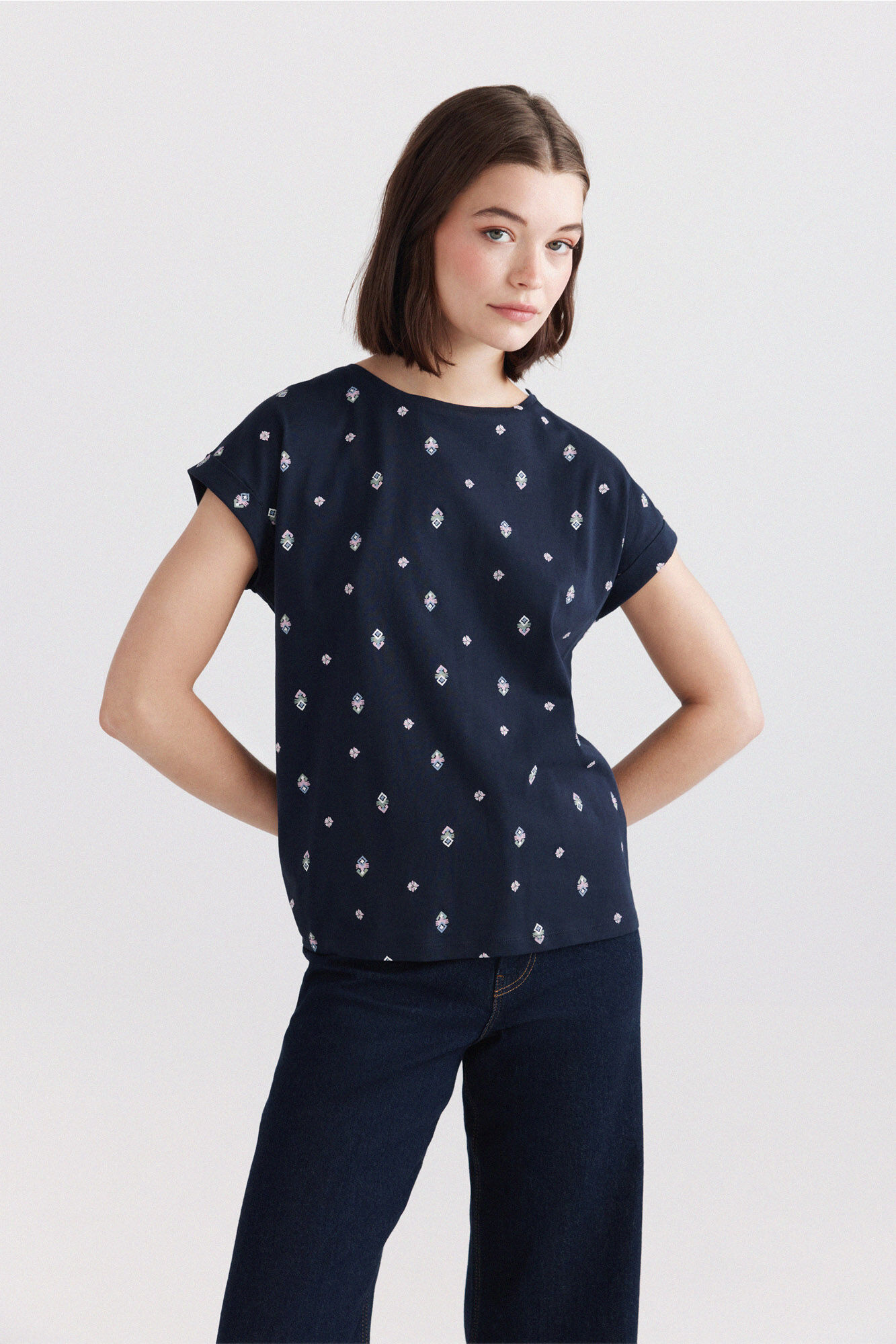 Springfield Playera estampada con bot&oacute;n en el hombro