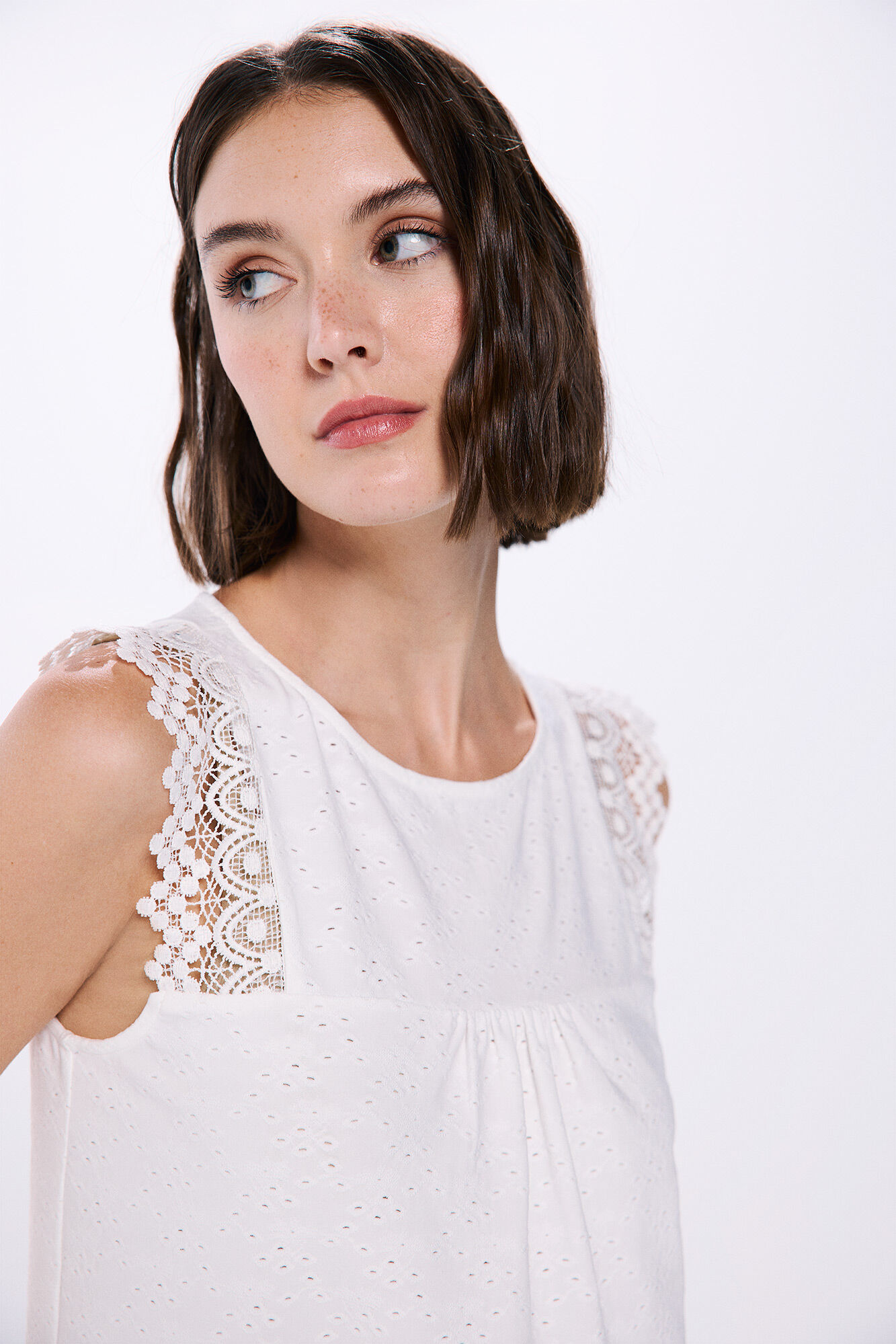 Springfield Playera hombros lace natural