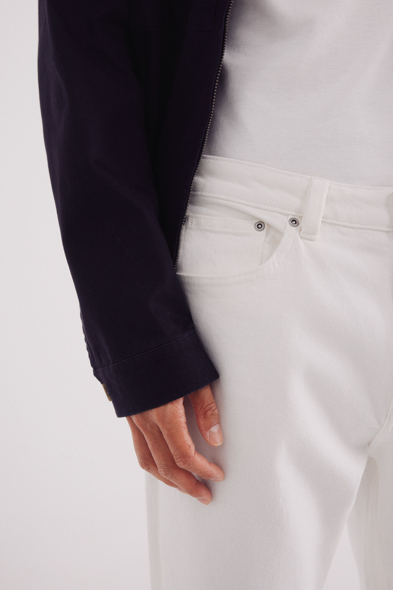 Springfield Jeans blancos de corte recto marfil