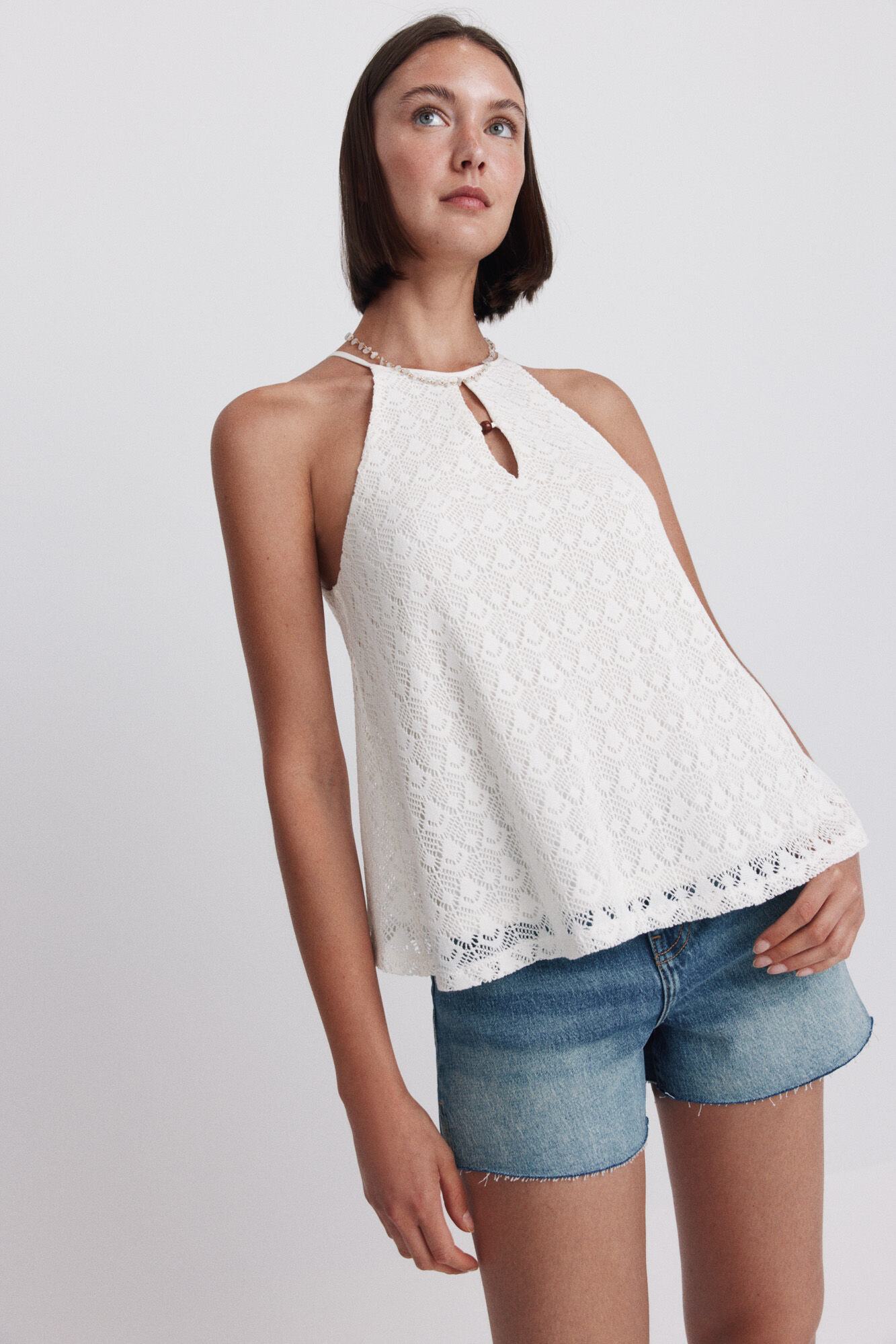 Springfield Playera halter bordada blanco
