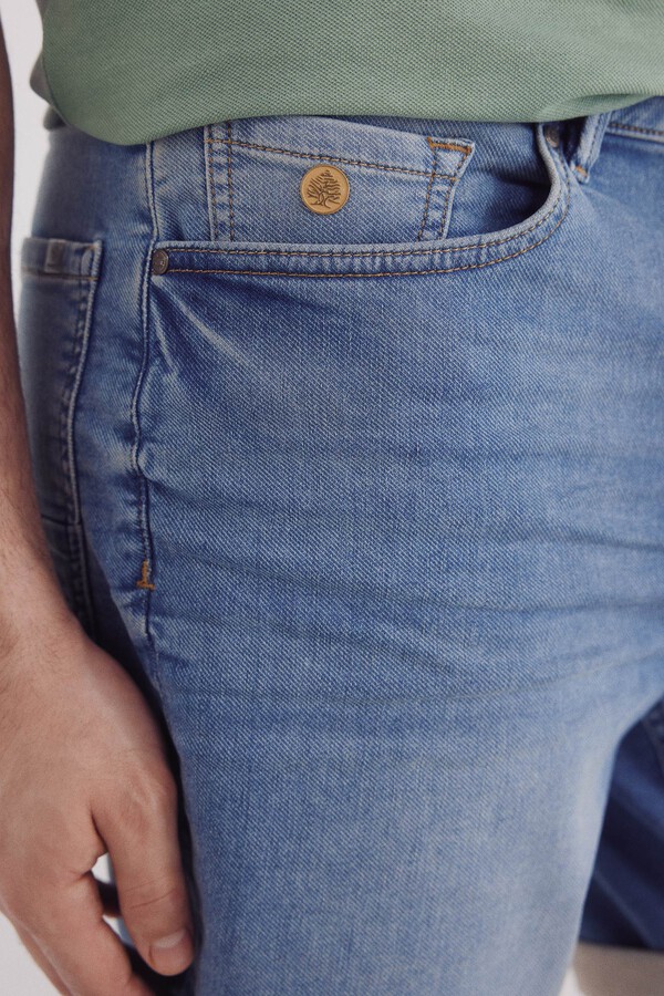 Springfield Bermuda vaquera en knit denim medio slim fit turquesa