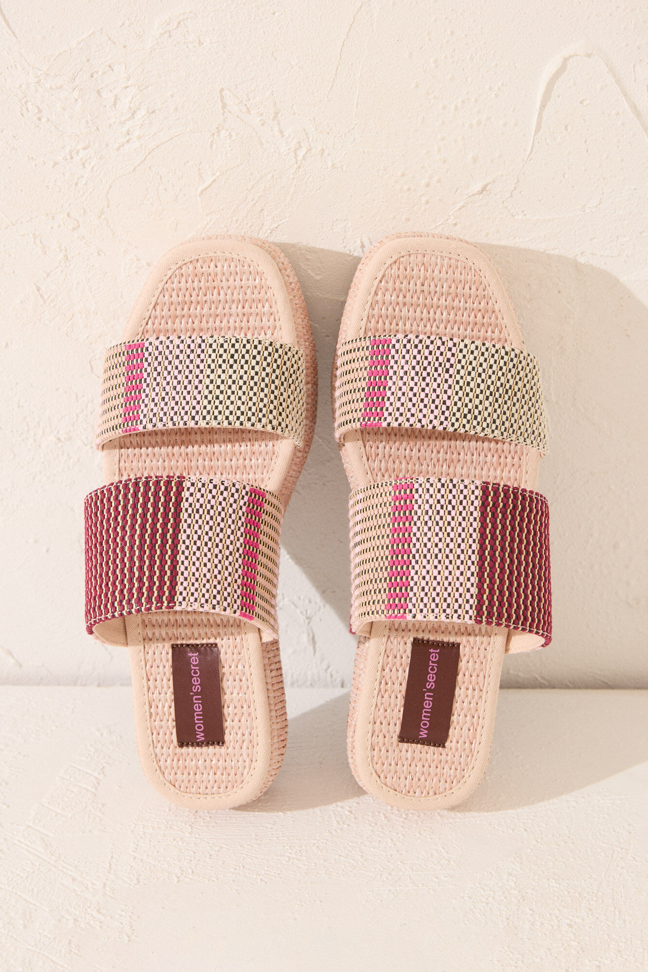 Chanclas de plataforma de rafia multicolor