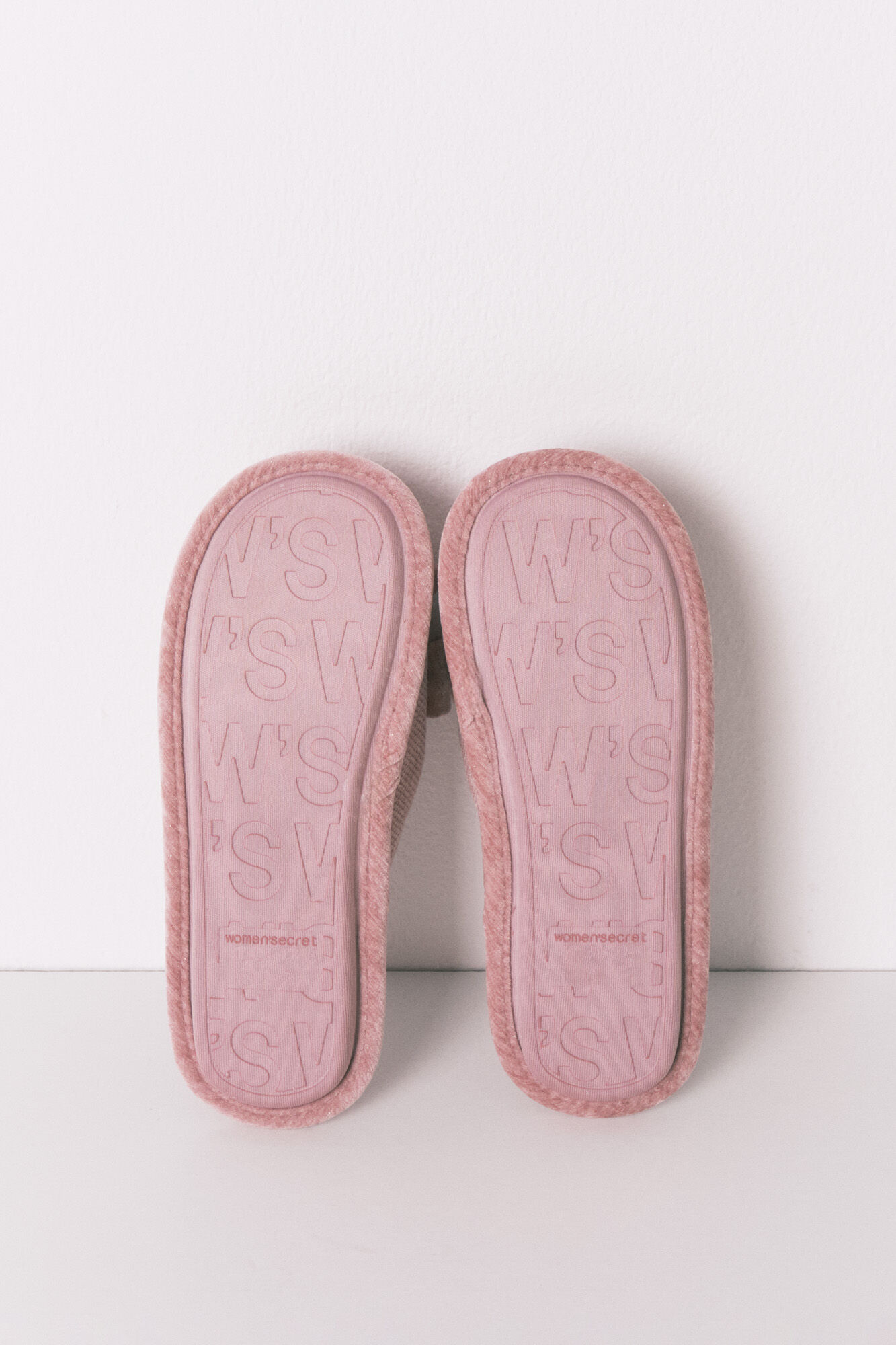 Women'secret Pantuflas para casa cerradas de chenilla rosa rosa