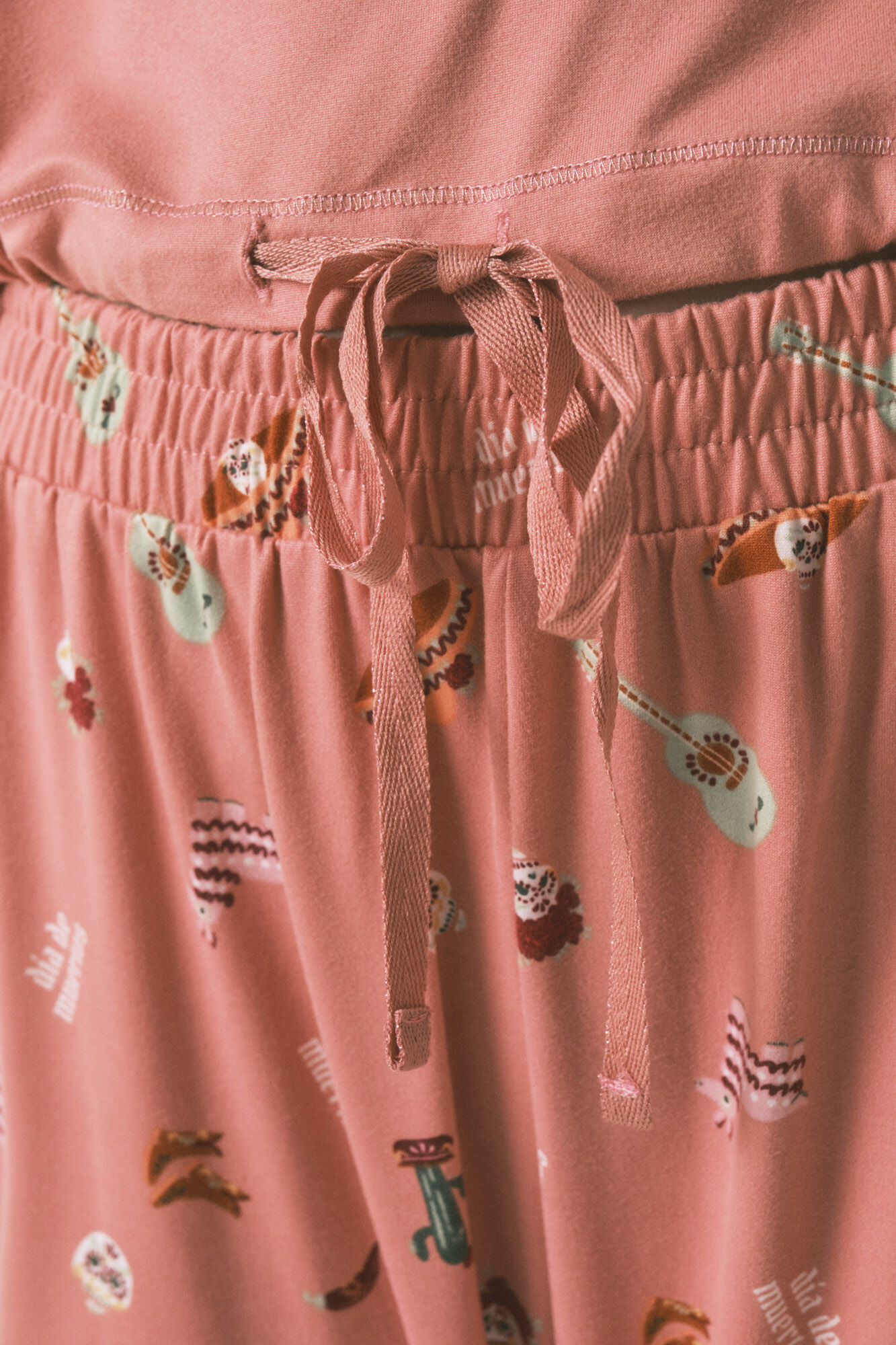 Women'secret Pijama larga forro polar rosa "La Catrina" naranja